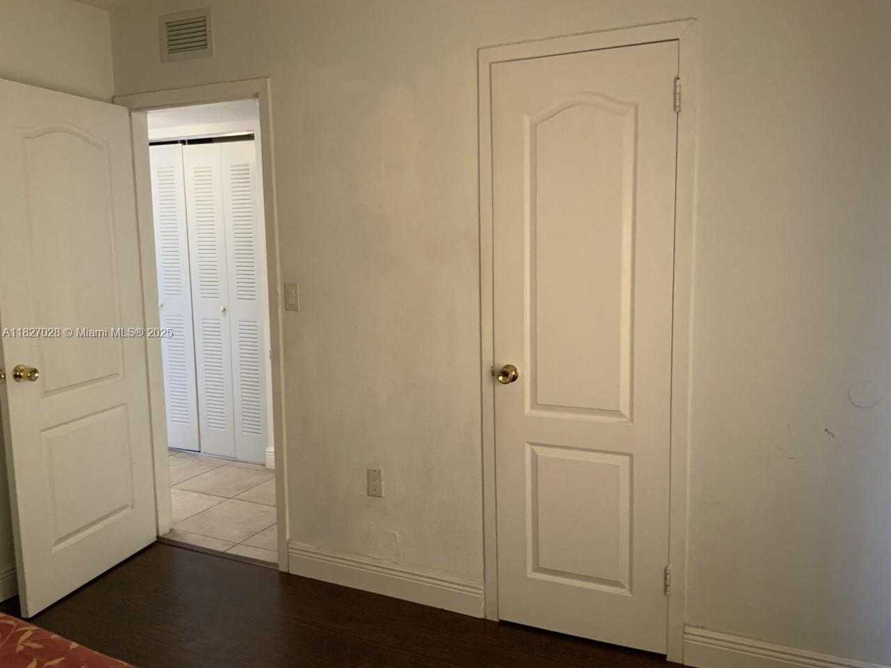 Small Image of 4920 79TH AVE #204, Doral Number 13