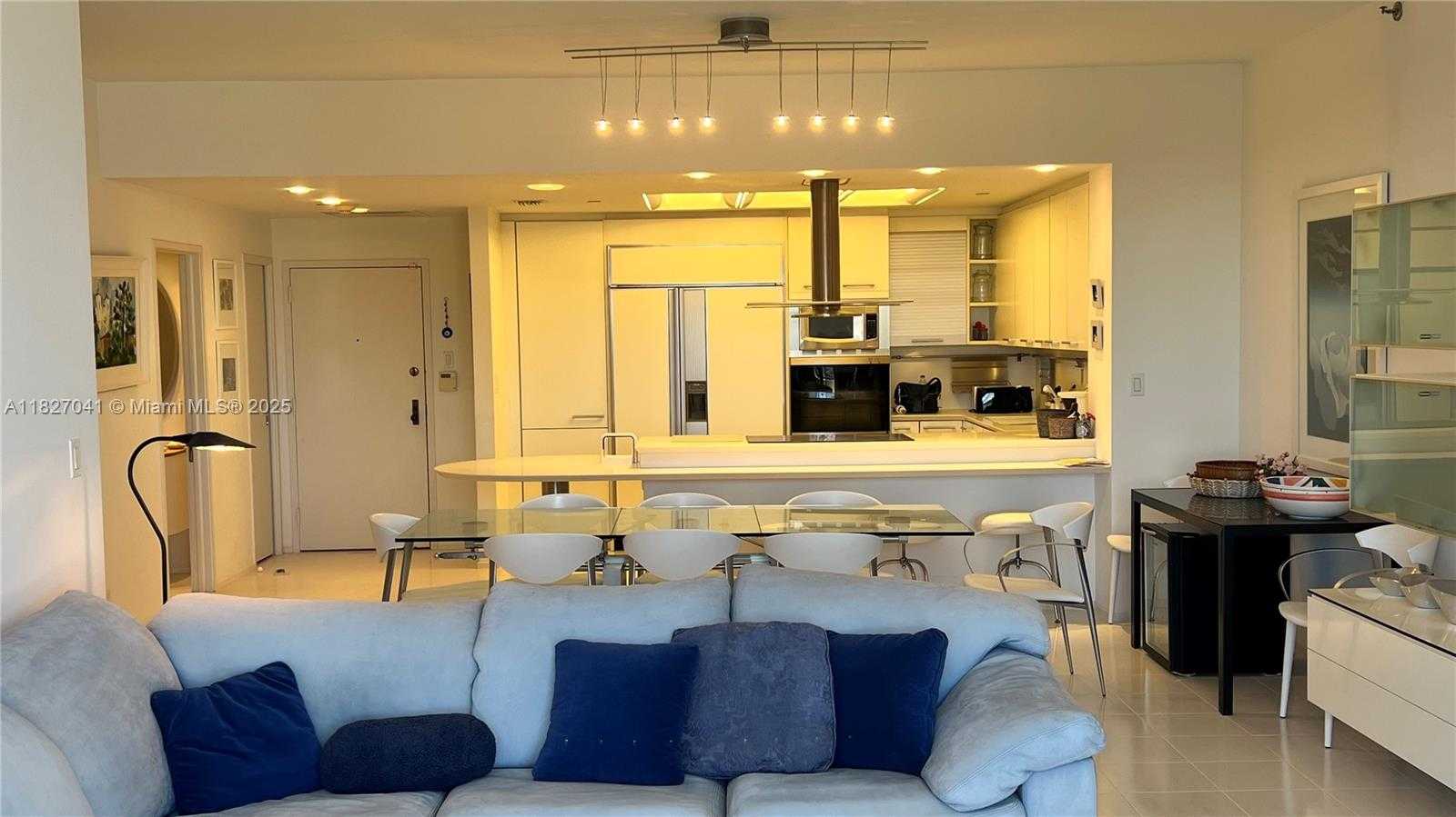 Small Image of 201 CRANDON BLVD #1231, Key Biscayne Number 14