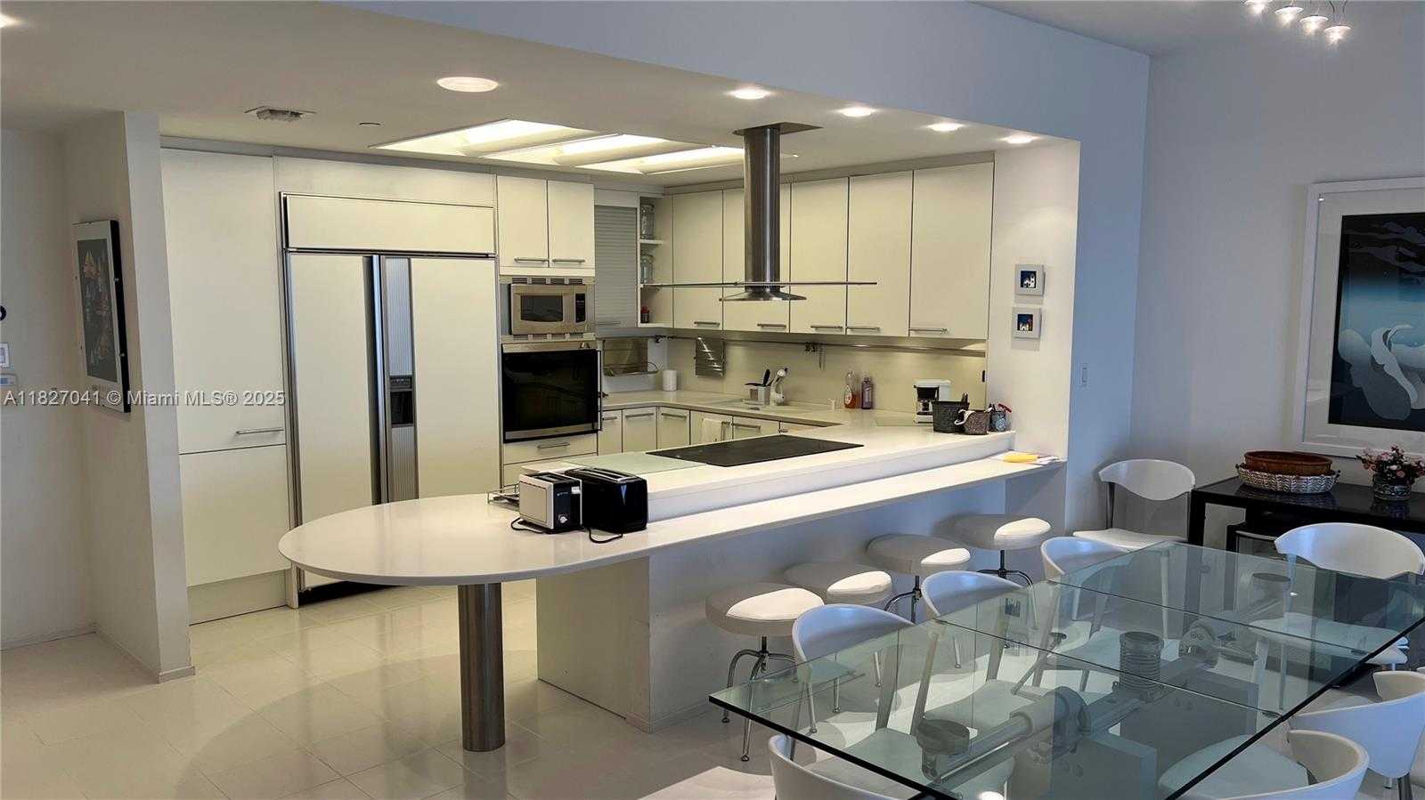 Small Image of 201 CRANDON BLVD #1231, Key Biscayne Number 21