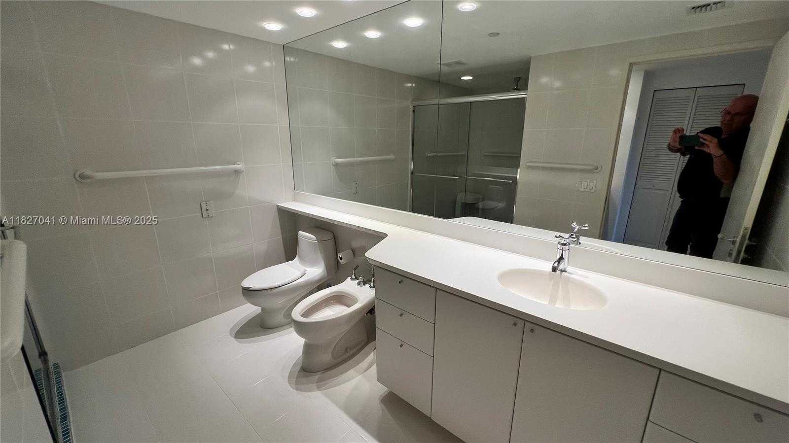 Small Image of 201 CRANDON BLVD #1231, Key Biscayne Number 32