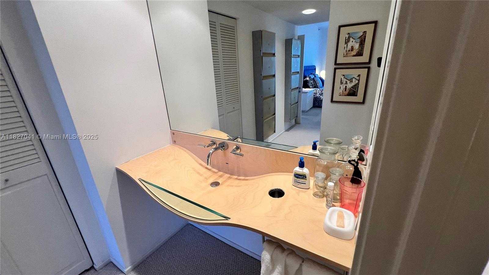 Small Image of 201 CRANDON BLVD #1231, Key Biscayne Number 33
