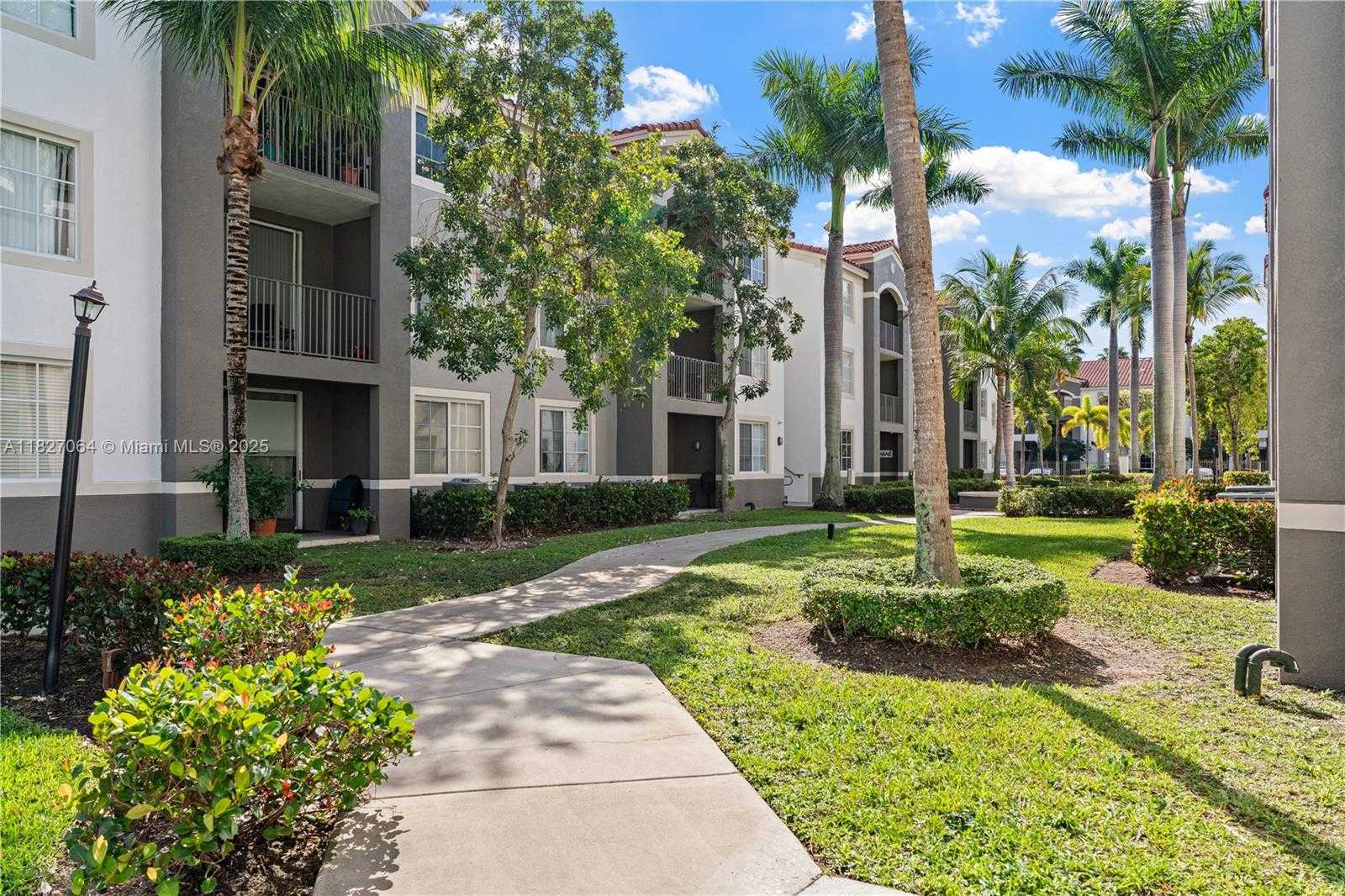 Small Image of 6851 SOUTH WEST 44TH ST #302, Miami Number 27