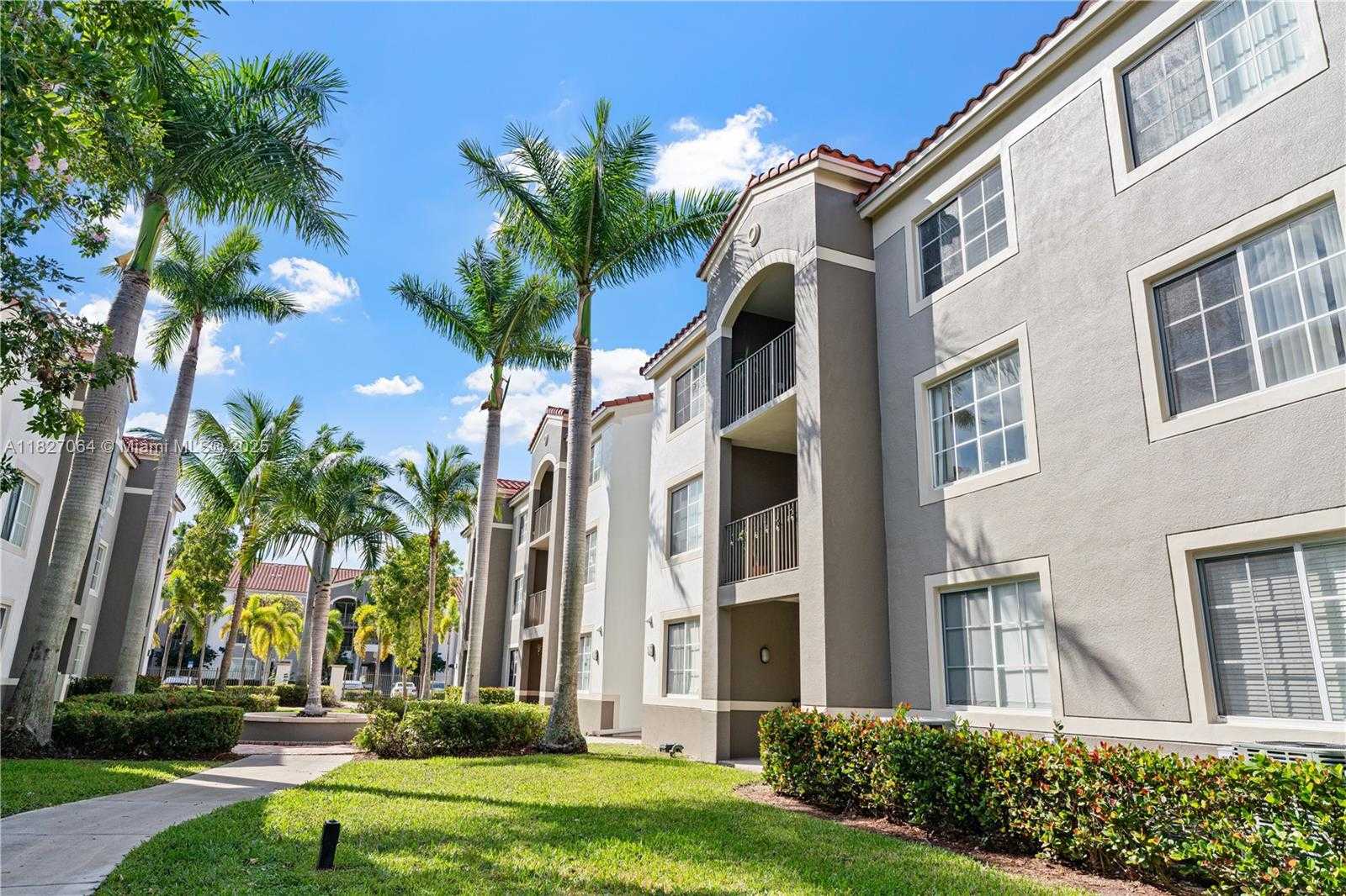 Small Image of 6851 SOUTH WEST 44TH ST #302, Miami Number 5