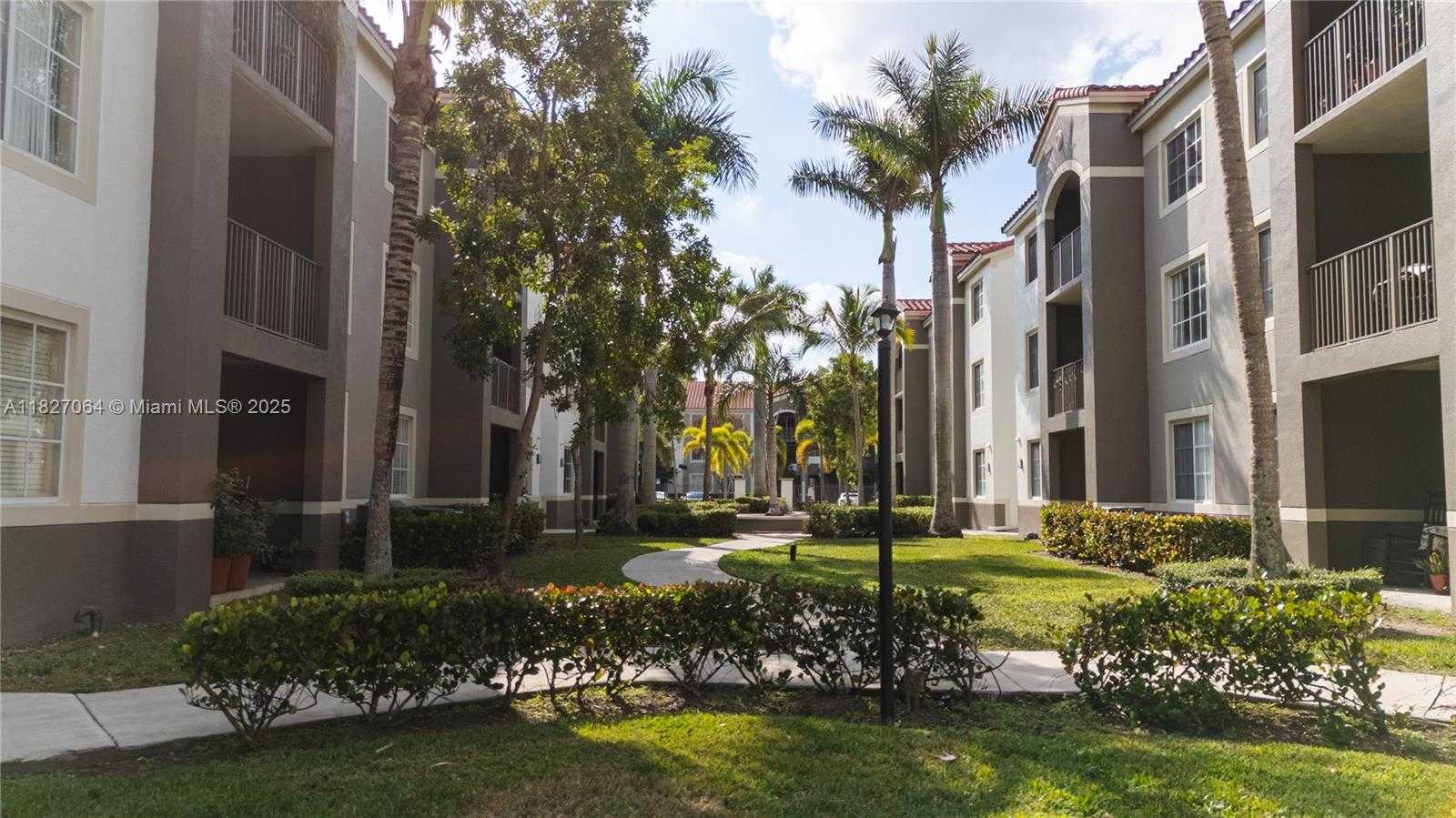 Small Image of 6851 SOUTH WEST 44TH ST #302, Miami Number 6