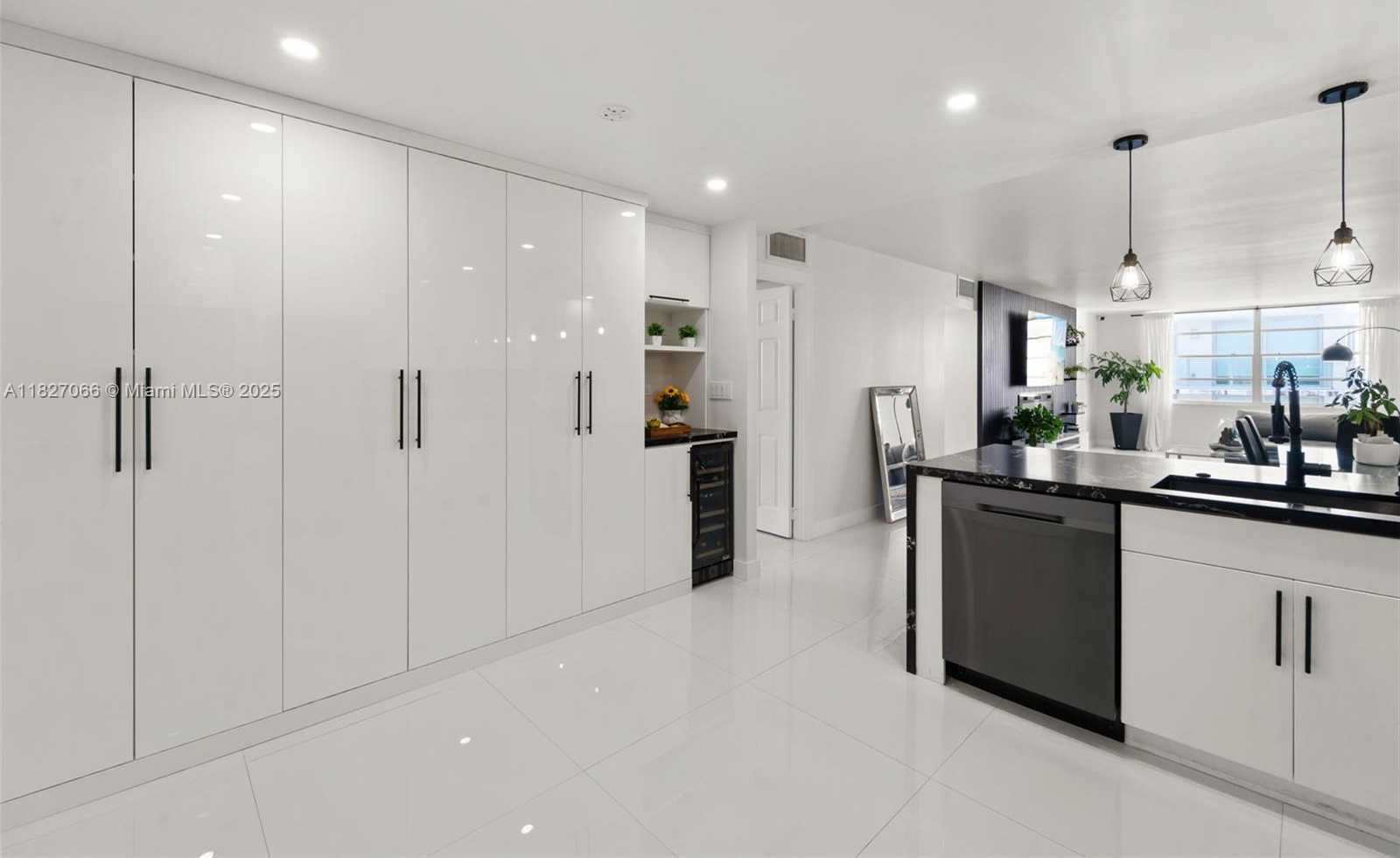 Small Image of 1050 93RD ST #7H, Bay Harbor Islands Number 4