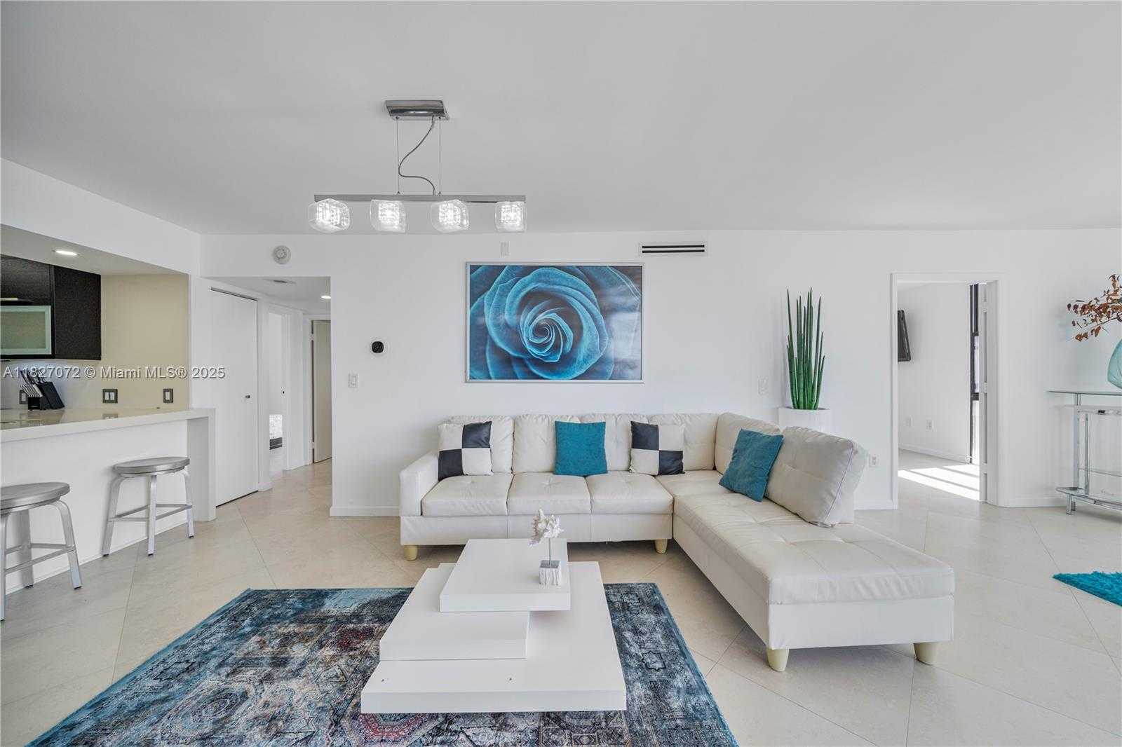 Small Image of 3675 NORTH COUNTRY CLUB DR #2303, Aventura Number 18