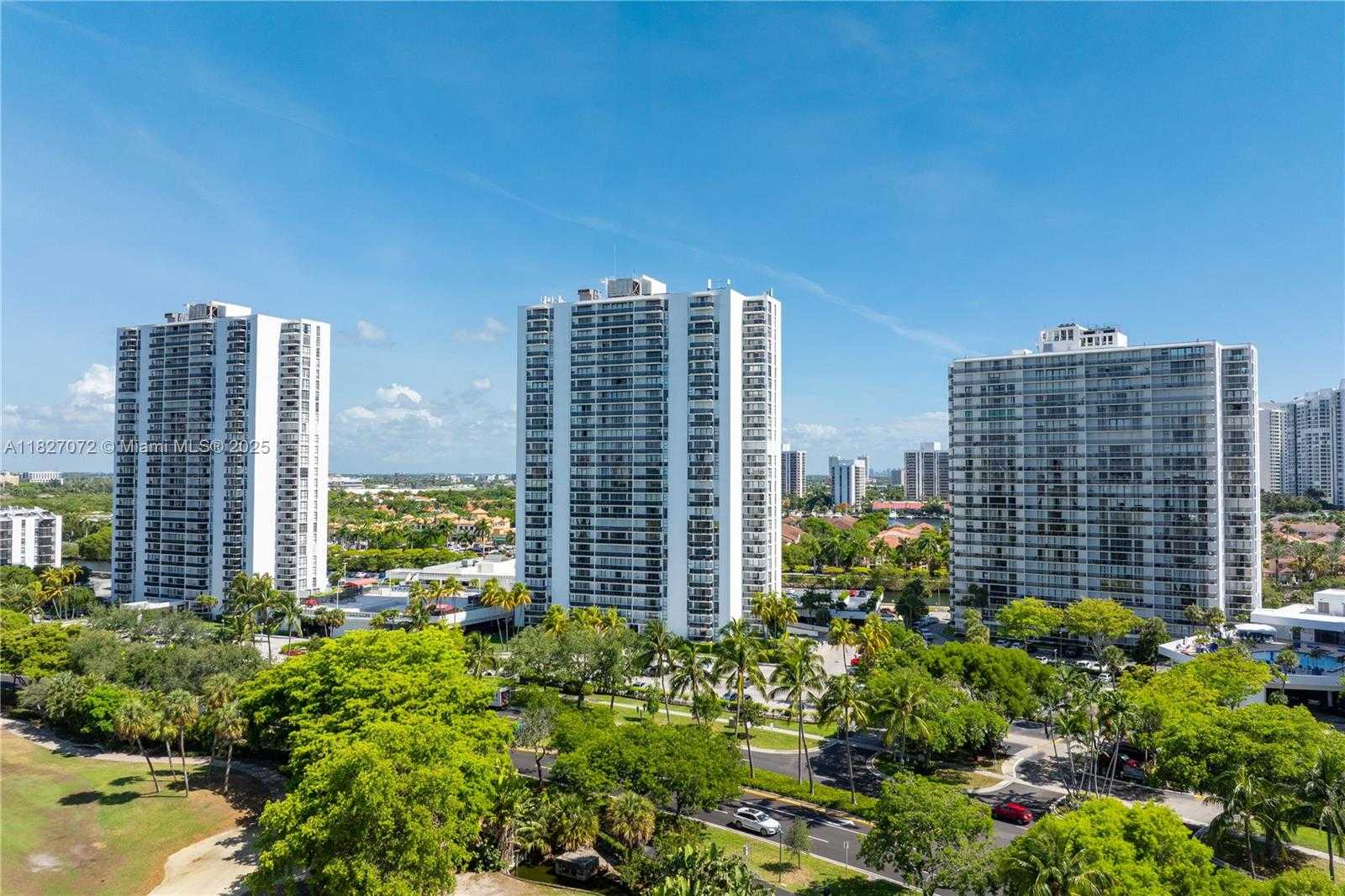 Small Image of 3675 NORTH COUNTRY CLUB DR #2303, Aventura Number 21