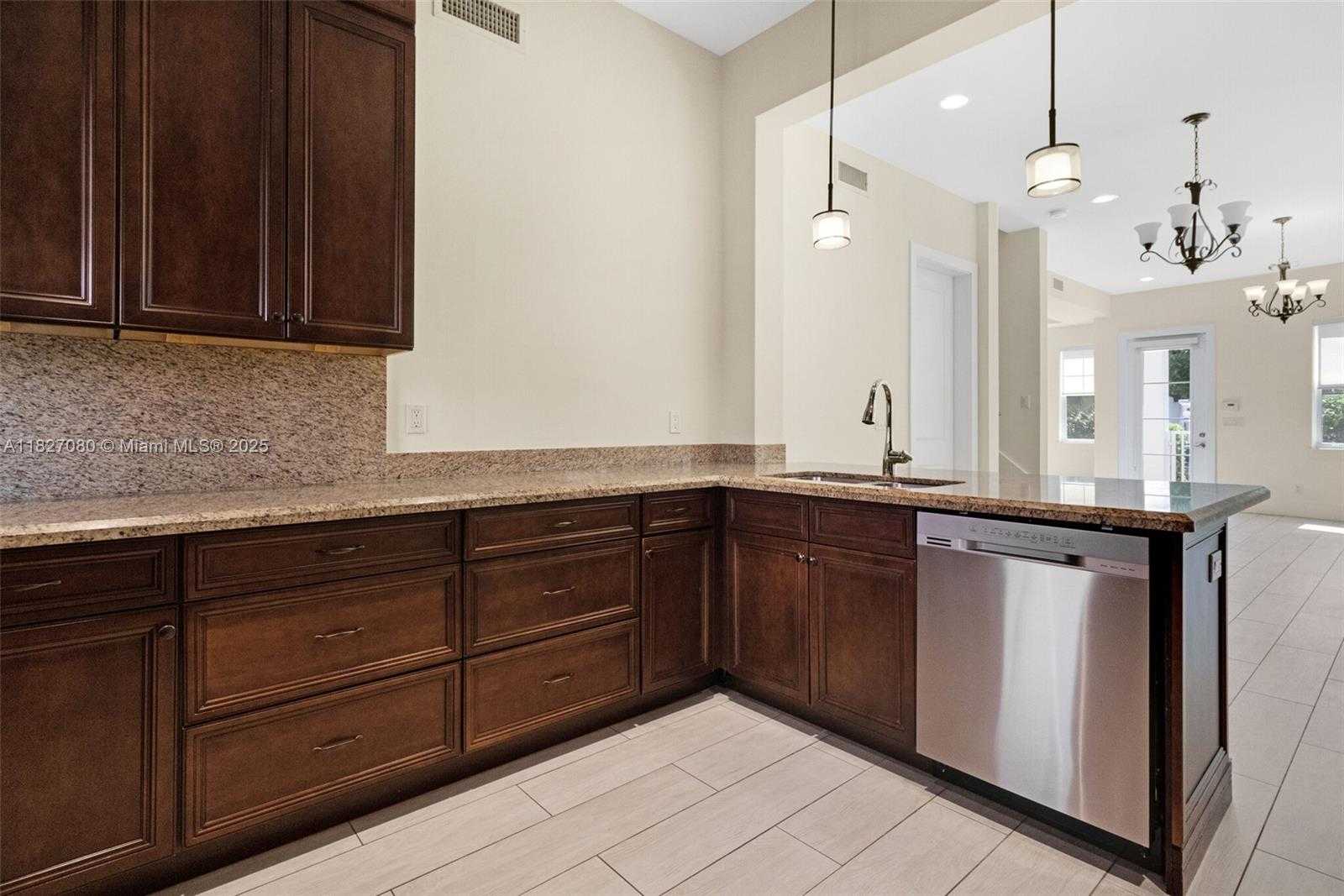 Small Image of 1749 NORTH EAST 9TH ST, Fort Lauderdale Number 13