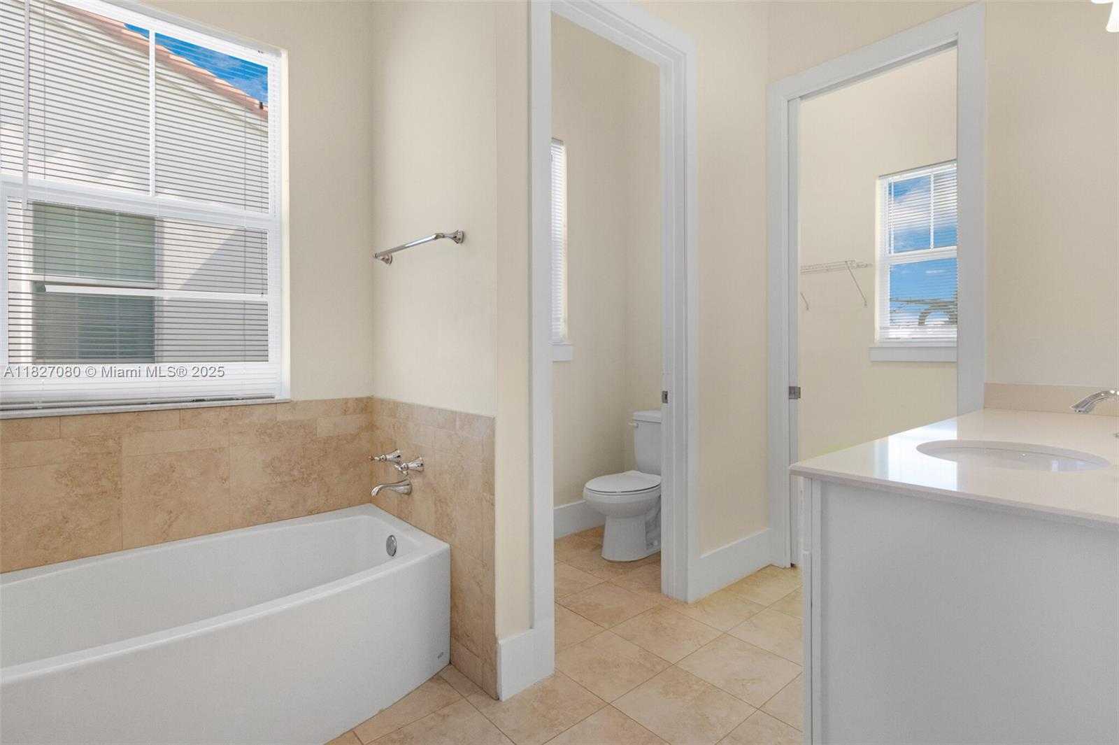 Small Image of 1749 NORTH EAST 9TH ST, Fort Lauderdale Number 20
