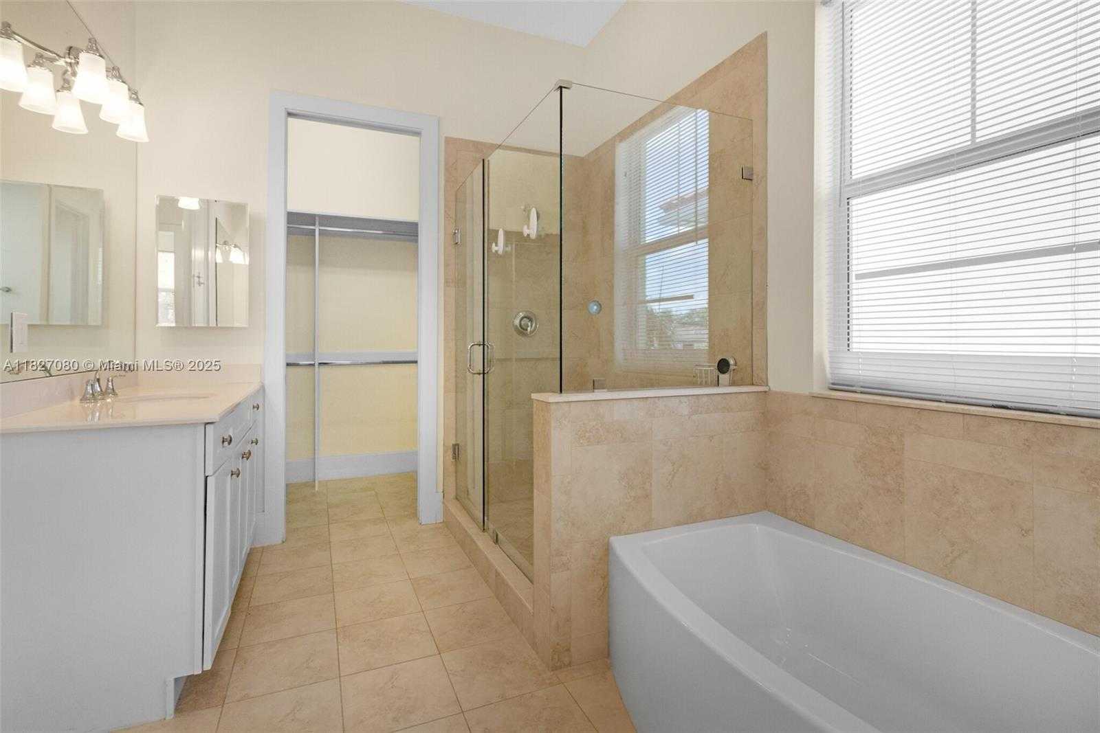 Small Image of 1749 NORTH EAST 9TH ST, Fort Lauderdale Number 22