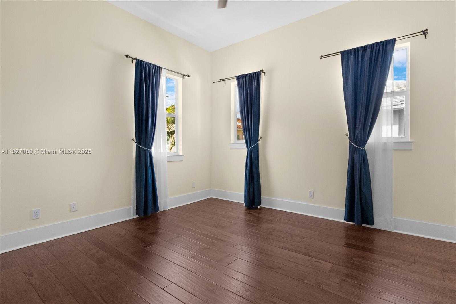 Small Image of 1749 NORTH EAST 9TH ST, Fort Lauderdale Number 27