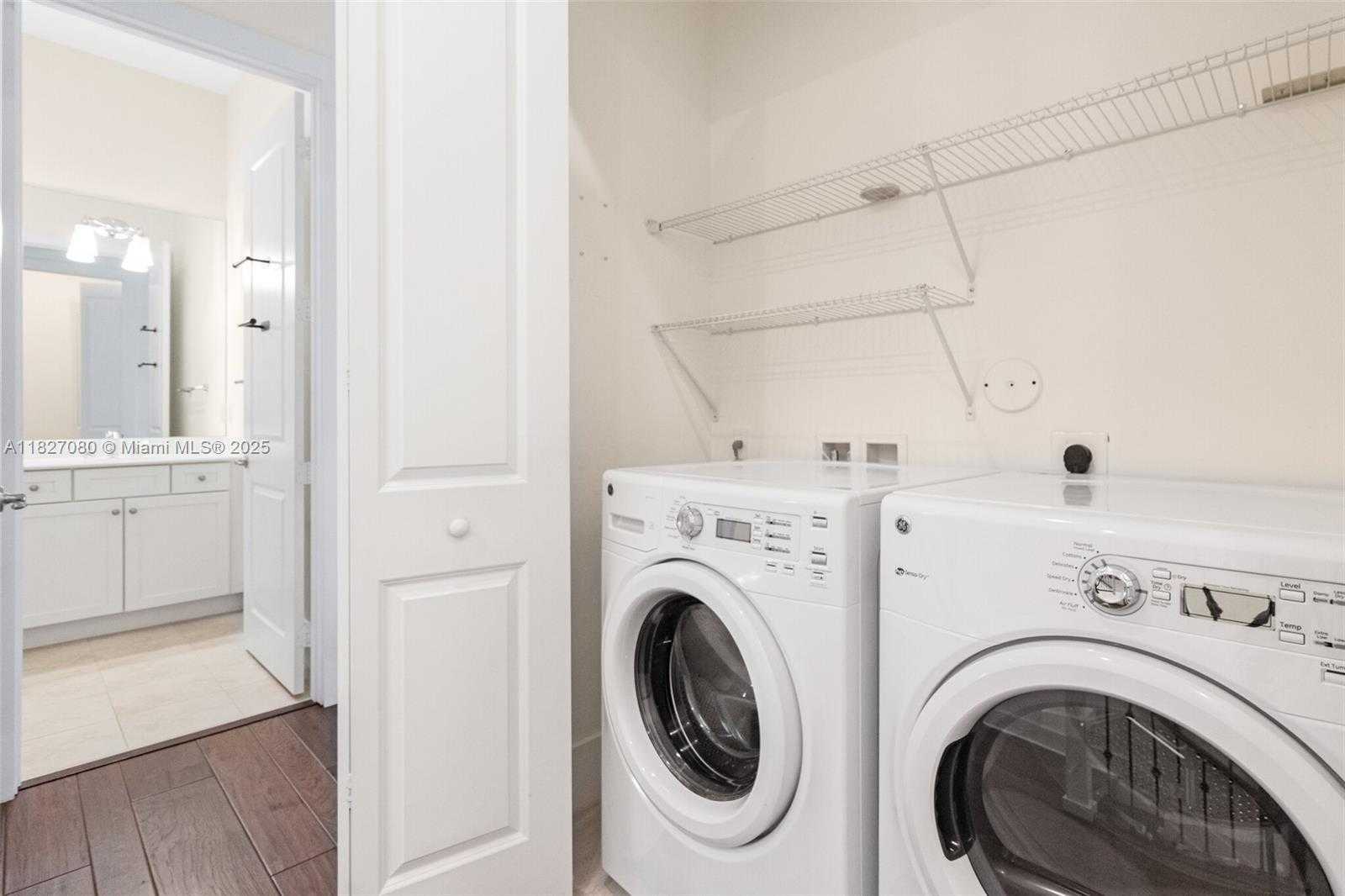 Small Image of 1749 NORTH EAST 9TH ST, Fort Lauderdale Number 28