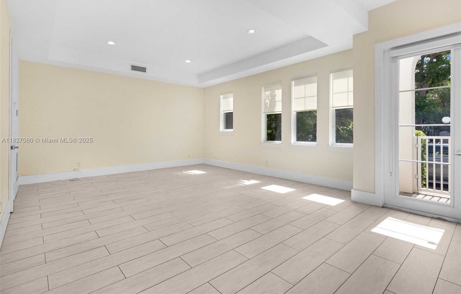 Small Image of 1749 NORTH EAST 9TH ST, Fort Lauderdale Number 5