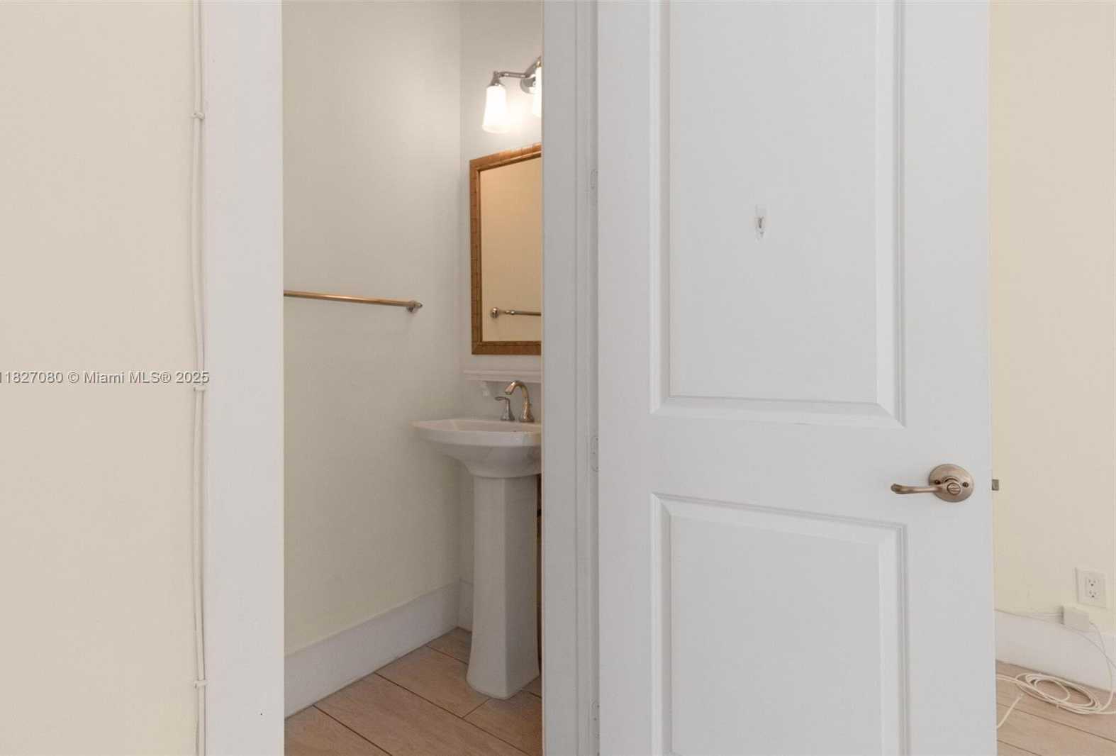 Small Image of 1749 NORTH EAST 9TH ST, Fort Lauderdale Number 9