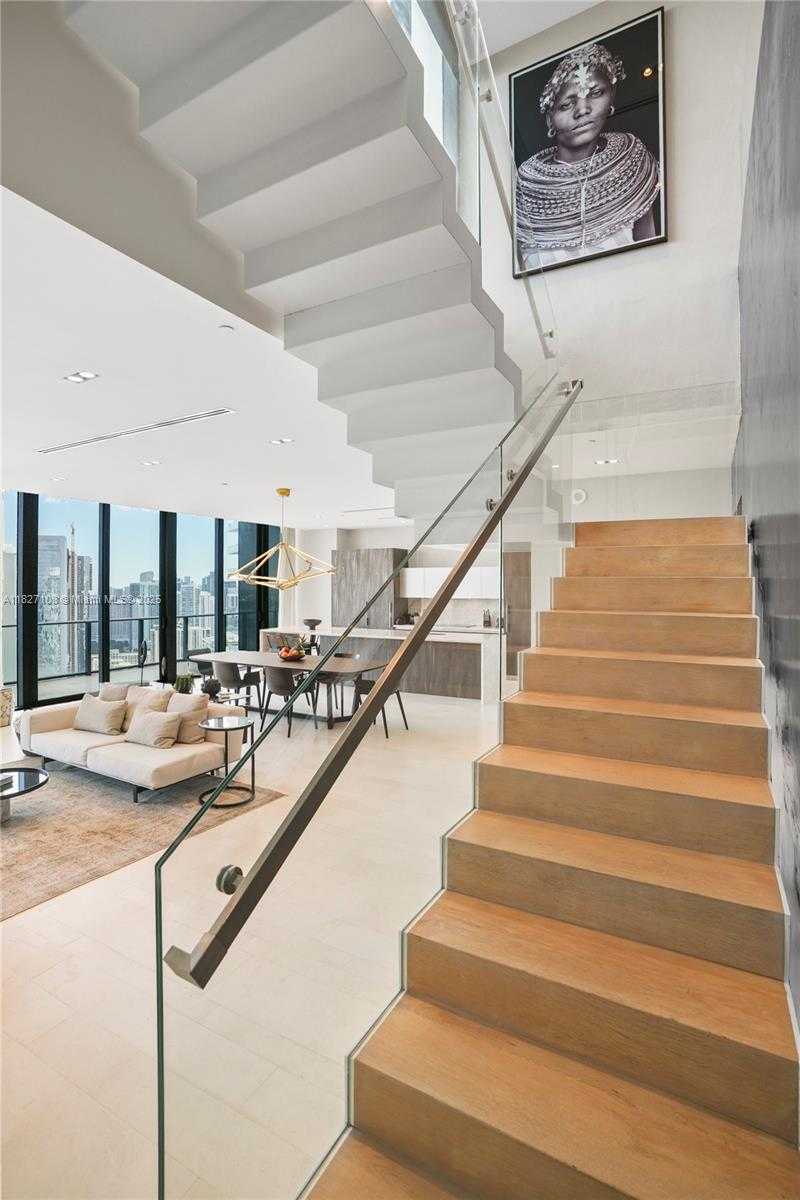 Small Image of 650 NORTH EAST 32ND ST #UPH5303, Miami Number 17