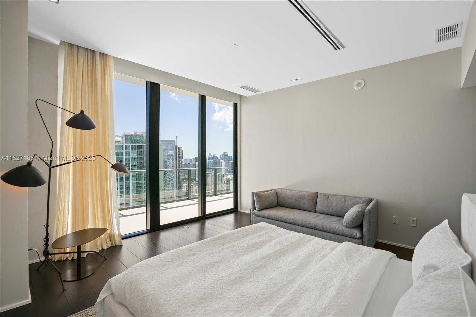 Small Image of 650 NORTH EAST 32ND ST #UPH5303, Miami Number 24