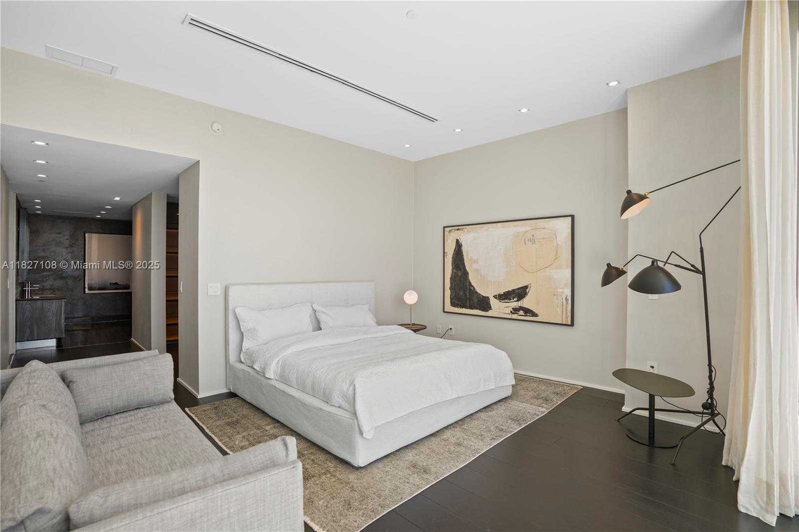 Small Image of 650 NORTH EAST 32ND ST #UPH5303, Miami Number 25
