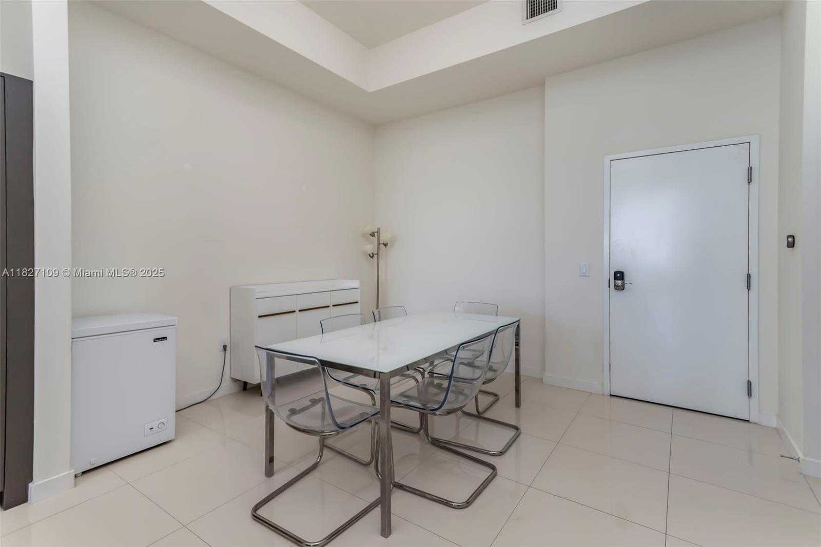 Small Image of 7825 NORTH WEST 107TH AVE #817, Doral Number 10