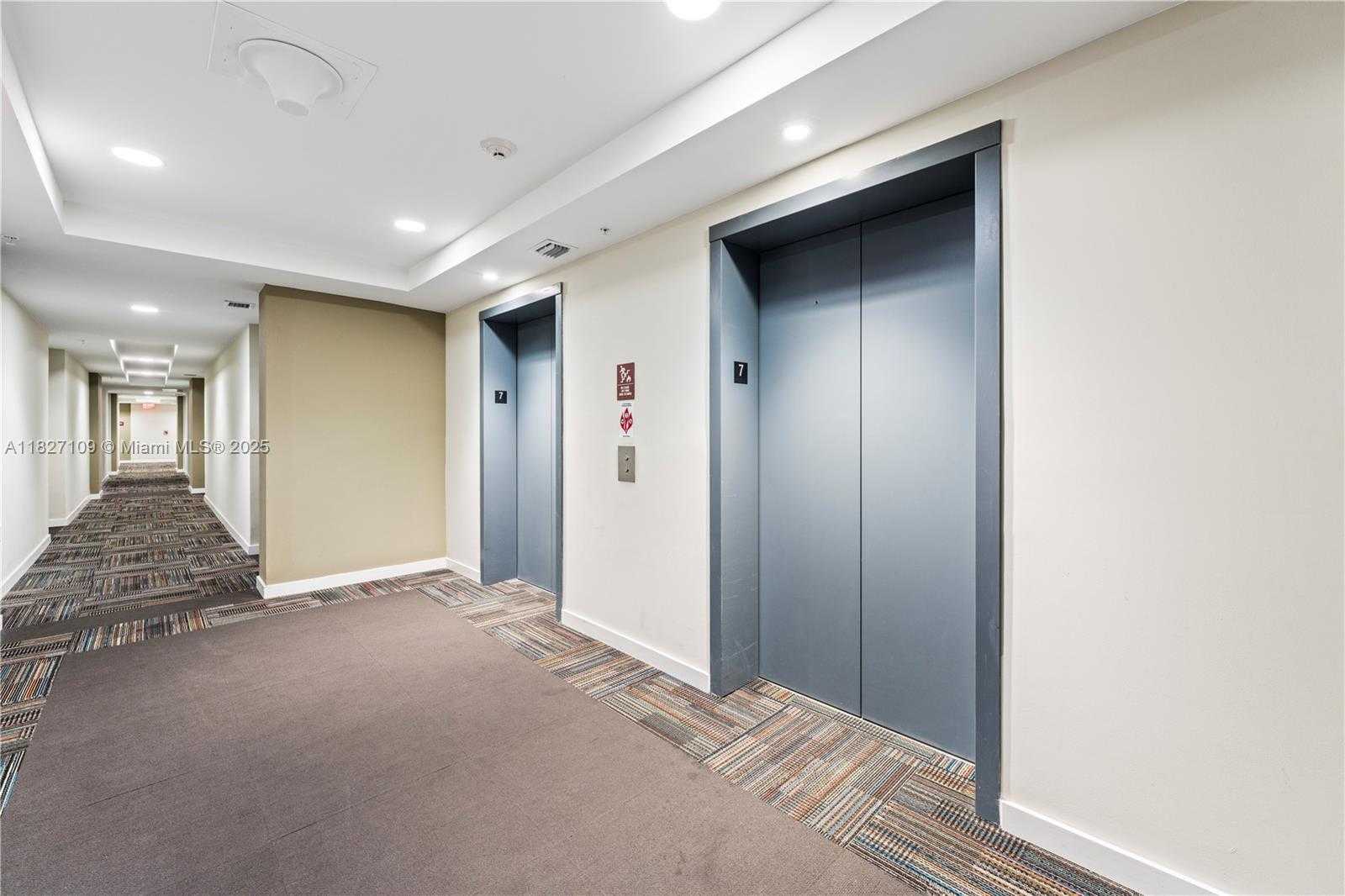 Imagen de Pequeño Objeto