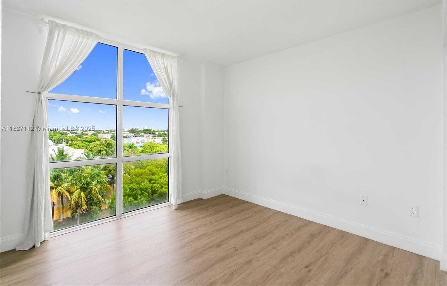 Small Image of 900 SOUTH WEST 8TH ST #603, Miami Number 17