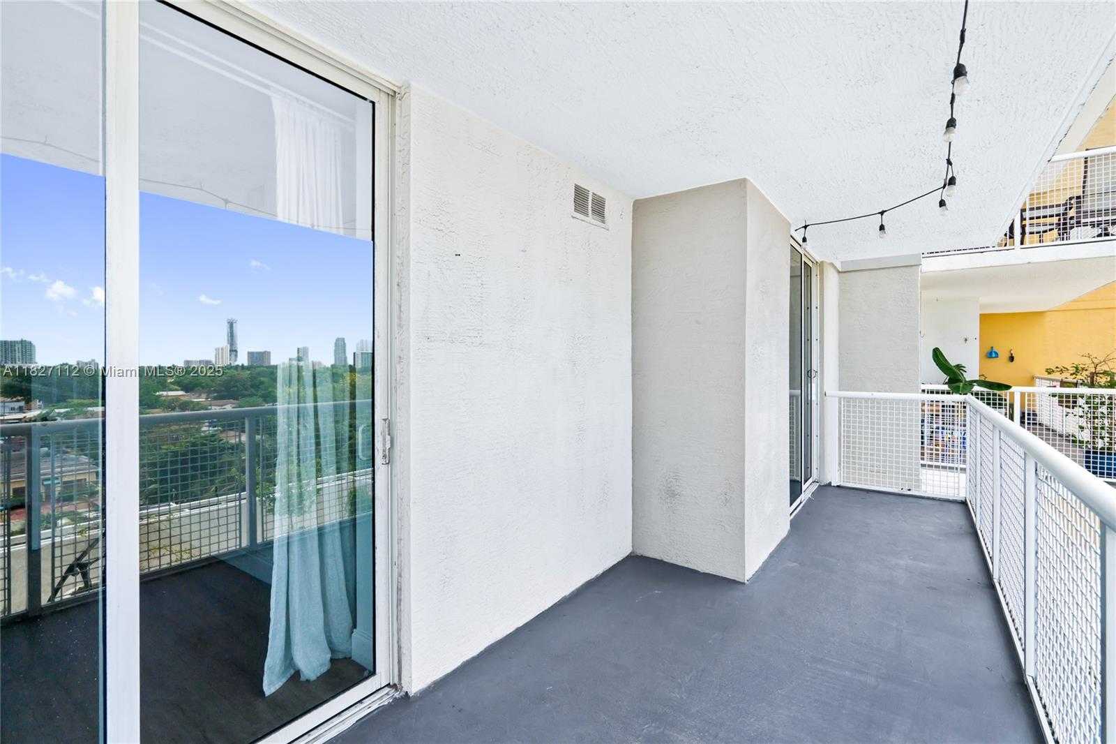 Small Image of 900 SOUTH WEST 8TH ST #603, Miami Number 45