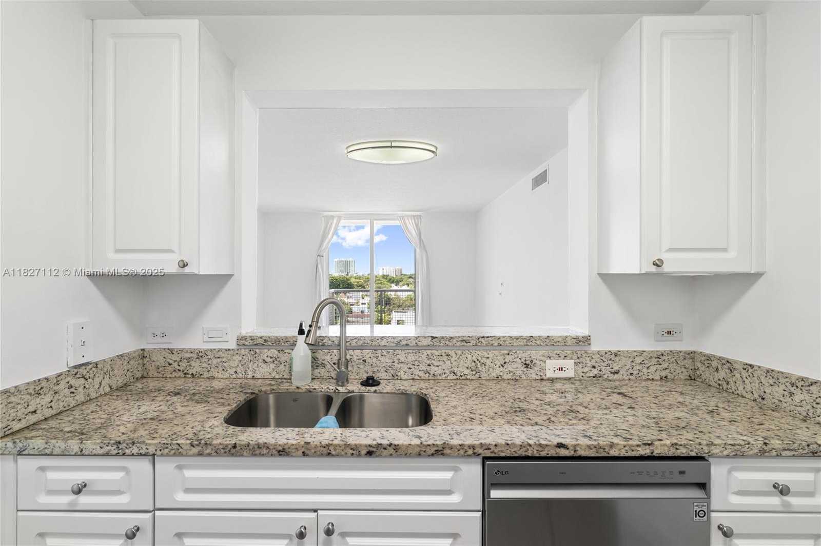 Small Image of 900 SOUTH WEST 8TH ST #603, Miami Number 9