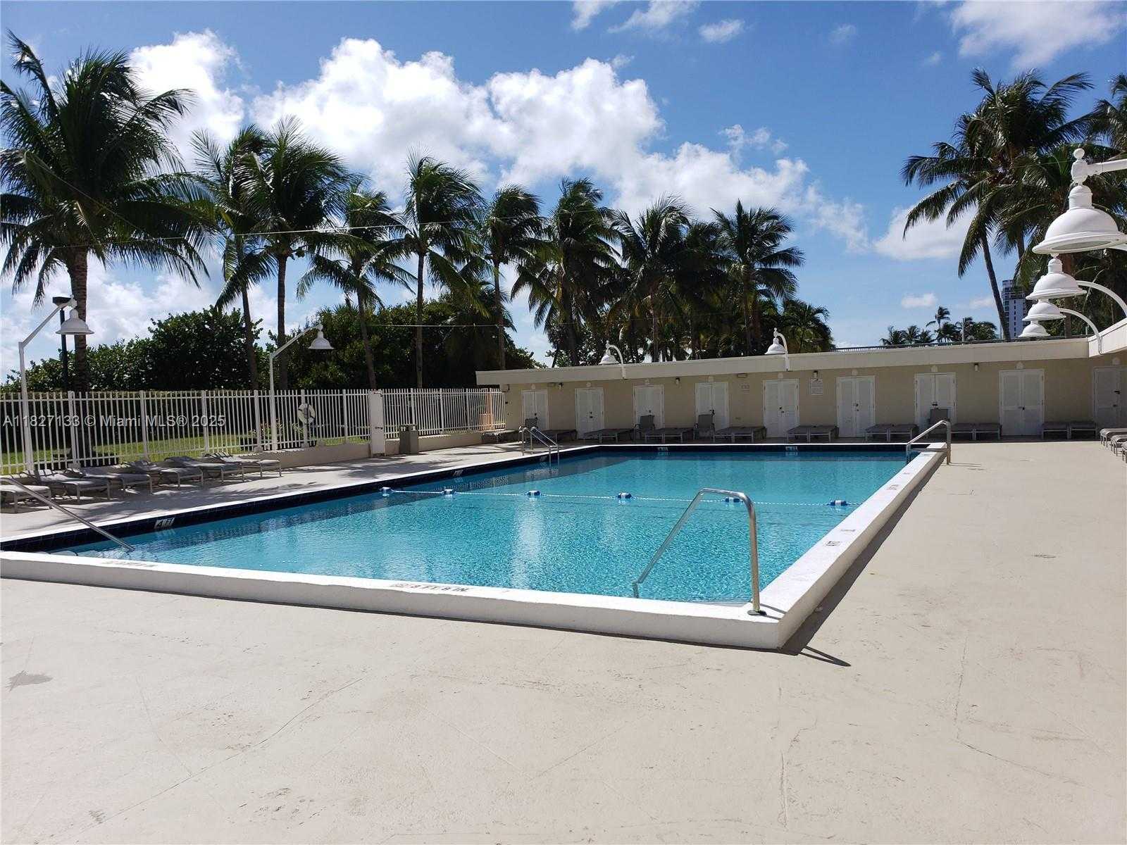 Small Image of 2899 COLLINS AVE #1545, Miami Beach Number 20