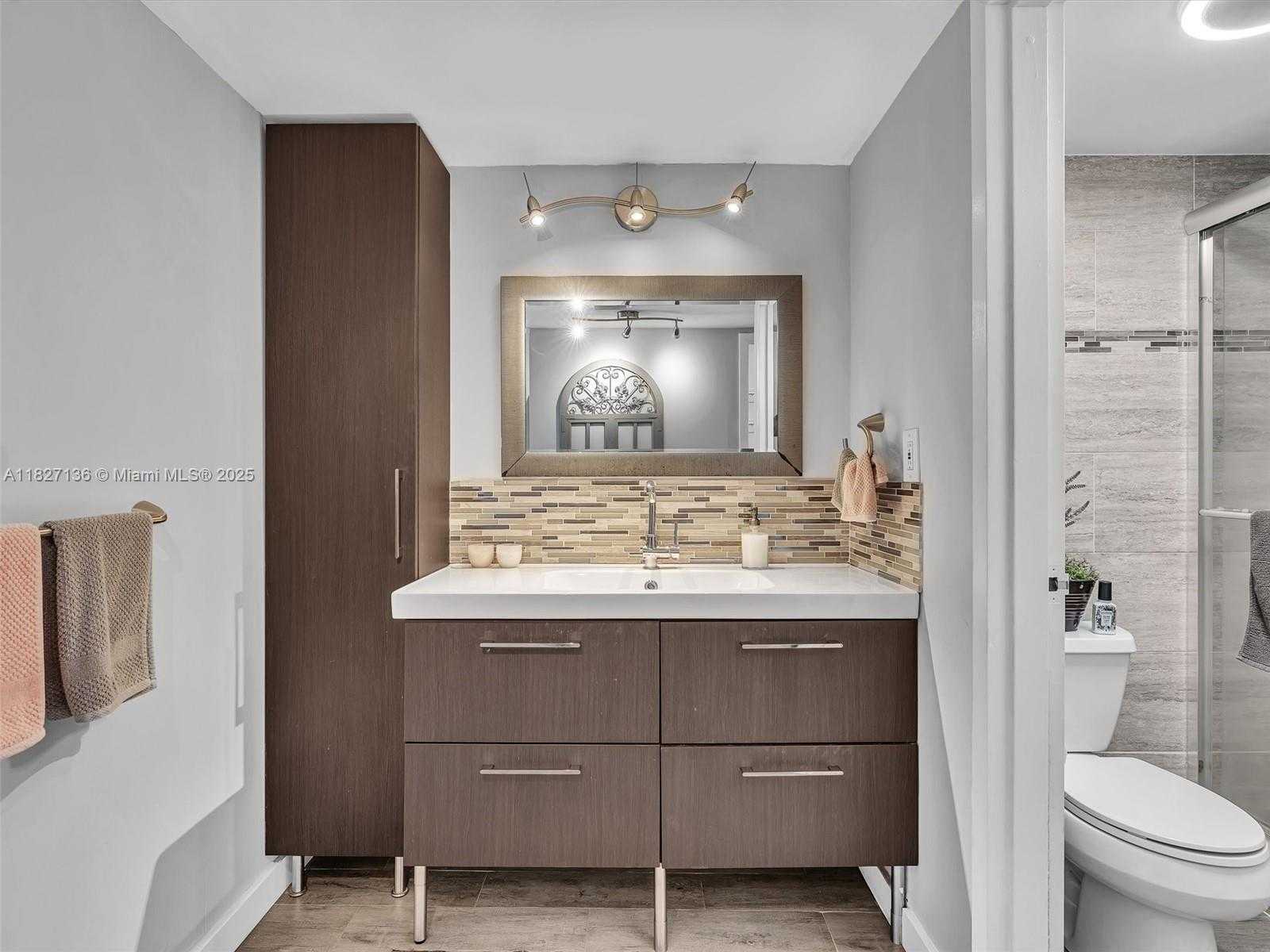 Small Image of 3375 NORTH COUNTRY CLUB DR #208, Aventura Number 25