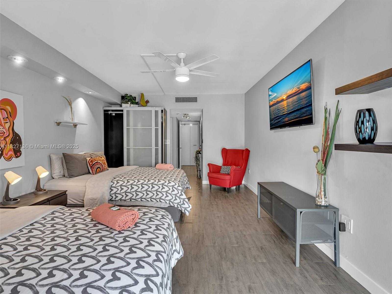 Small Image of 3375 NORTH COUNTRY CLUB DR #208, Aventura Number 28