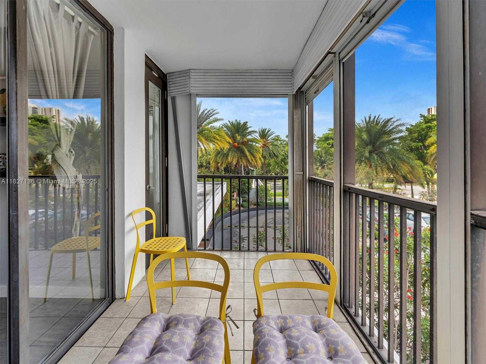 Small Image of 3375 NORTH COUNTRY CLUB DR #208, Aventura Number 32