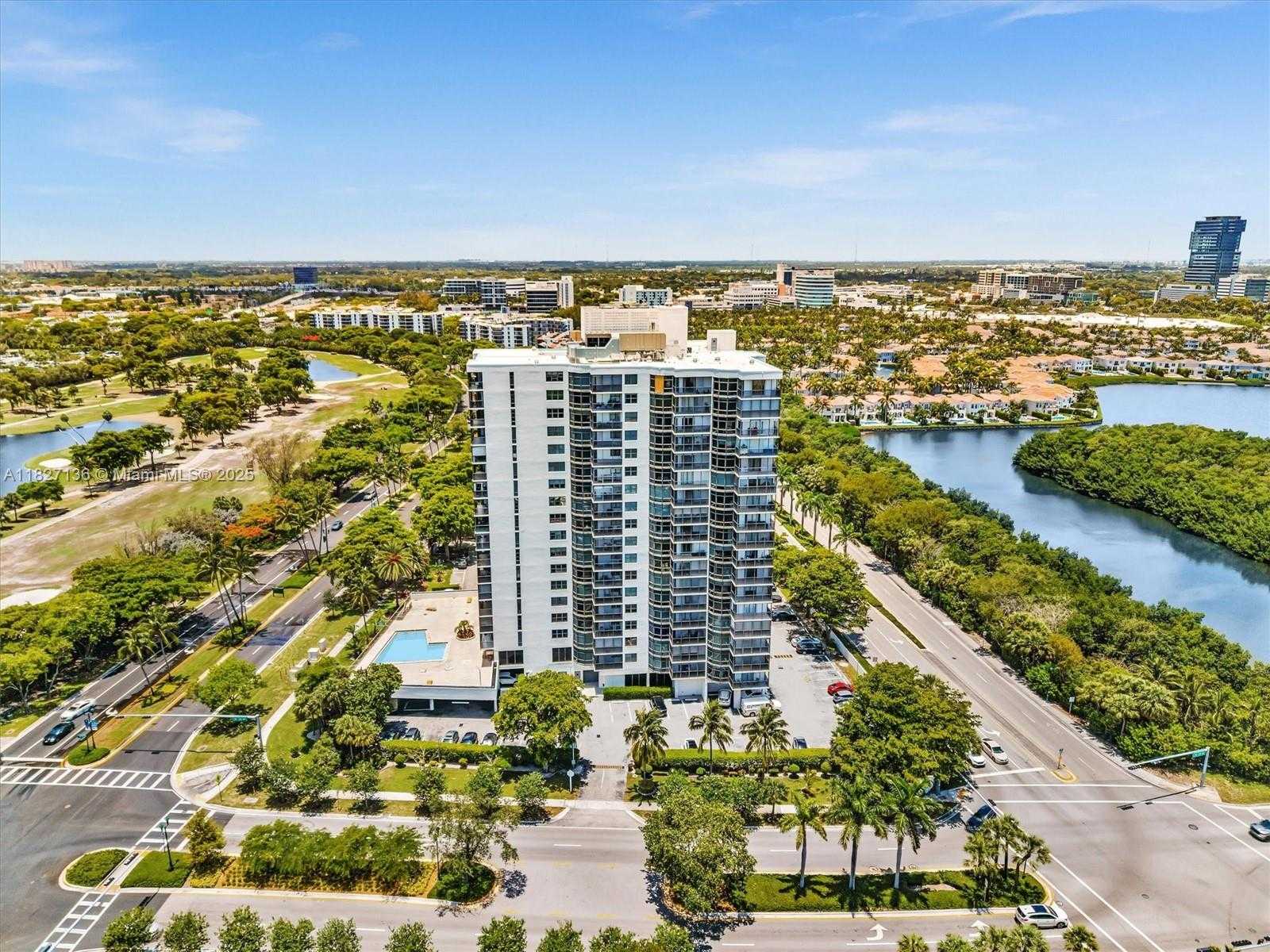 Small Image of 3375 NORTH COUNTRY CLUB DR #208, Aventura Number 49