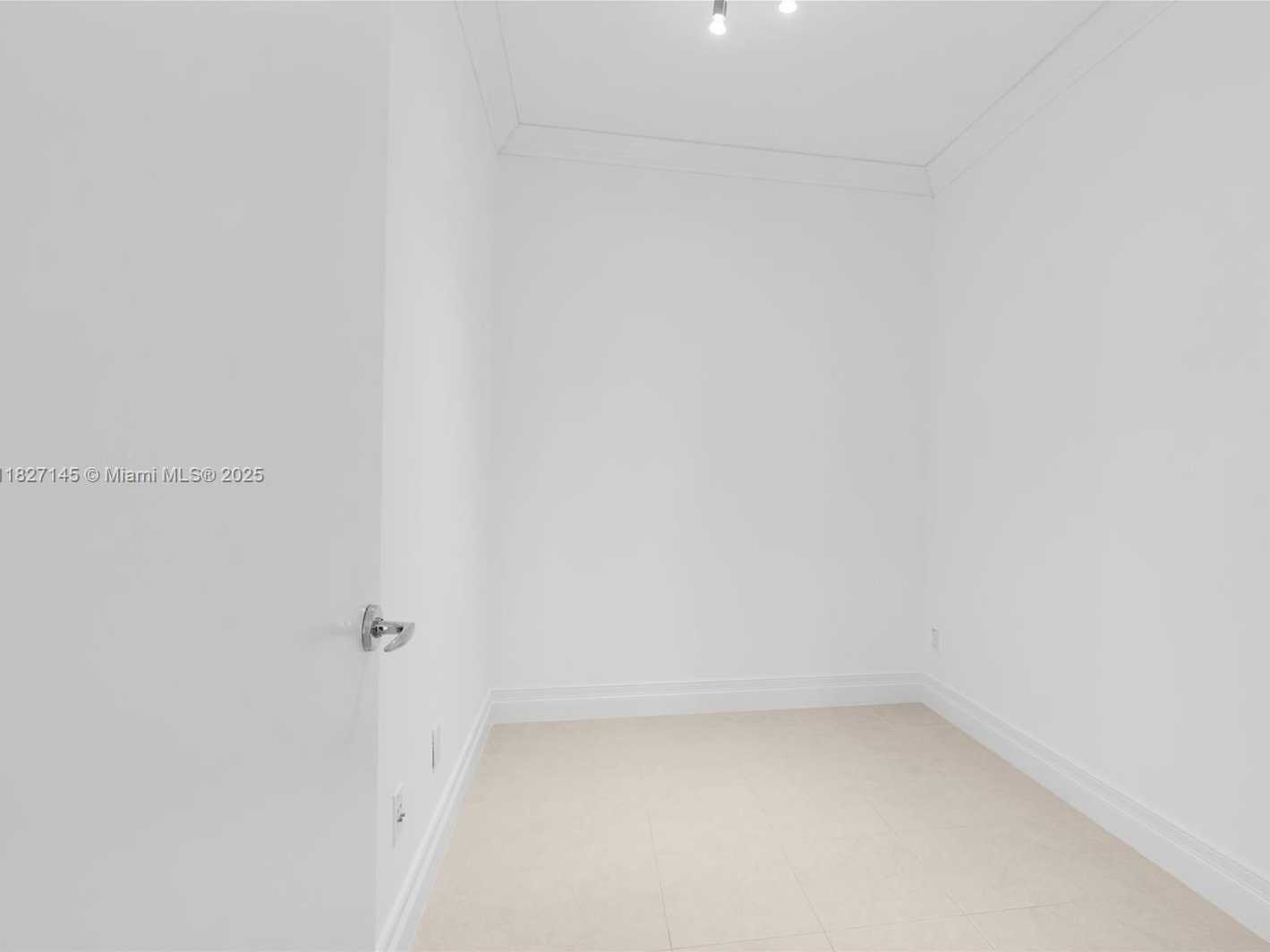 Small Image of 21200 NORTH EAST 38TH AVE #1802, Aventura Number 16