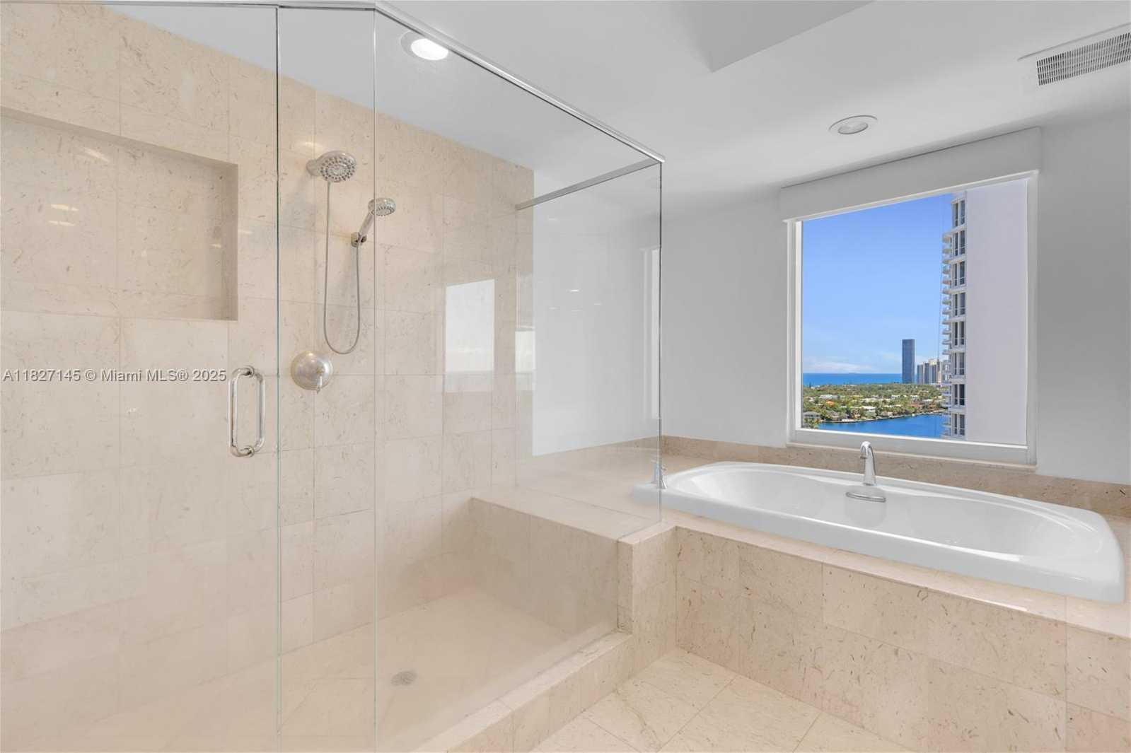 Small Image of 21200 NORTH EAST 38TH AVE #1802, Aventura Number 39
