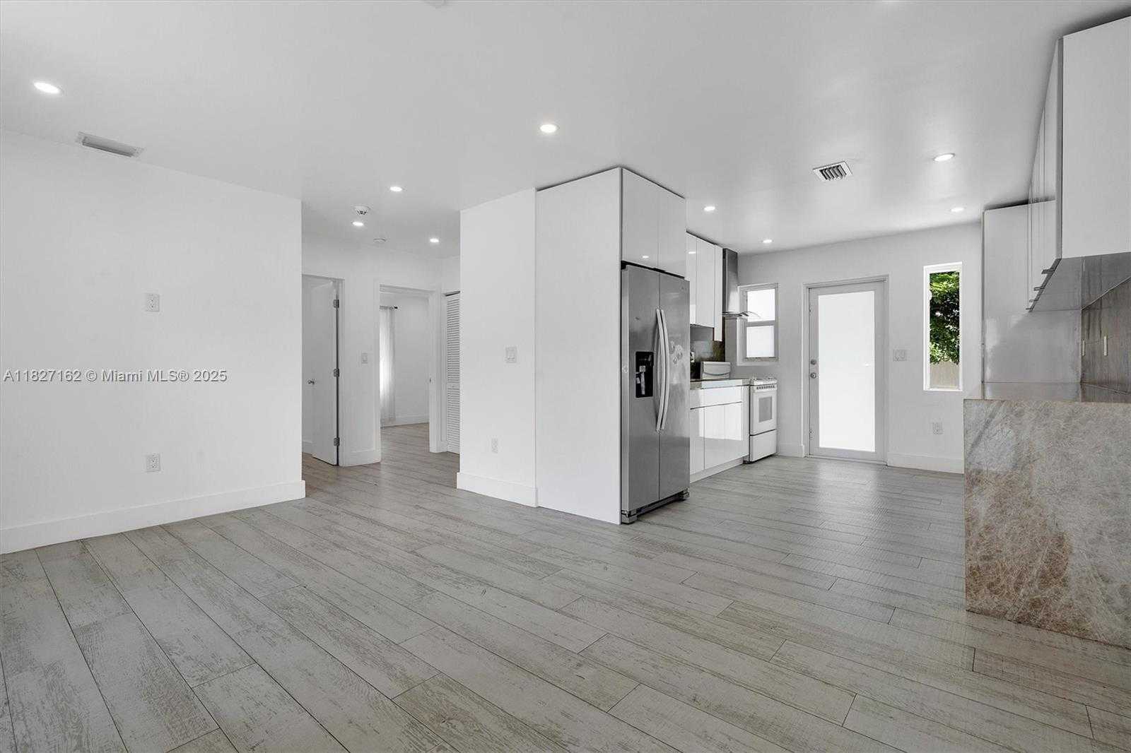 Small Image of 160 NORTH WEST 121ST ST, North Miami Number 3