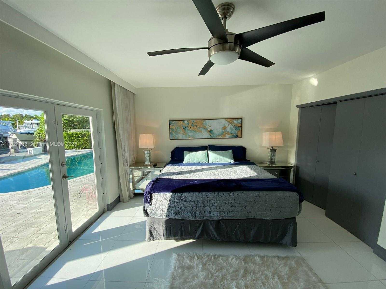 Small Image of 12388 NORTH BAYSHORE DR #., North Miami Number 27