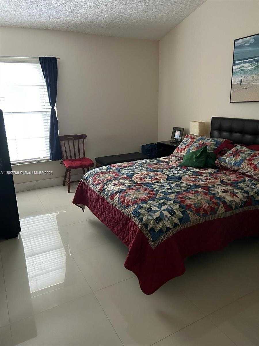 Small Image of 11335 SOUTH WEST 134TH AVE #11335, Miami Number 15