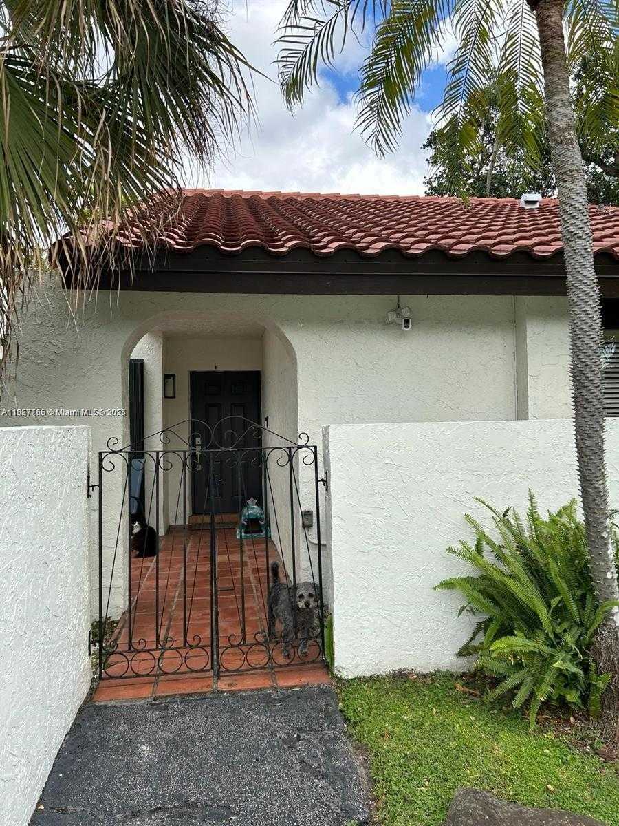Small Image of 11335 SOUTH WEST 134TH AVE #11335, Miami Number 4