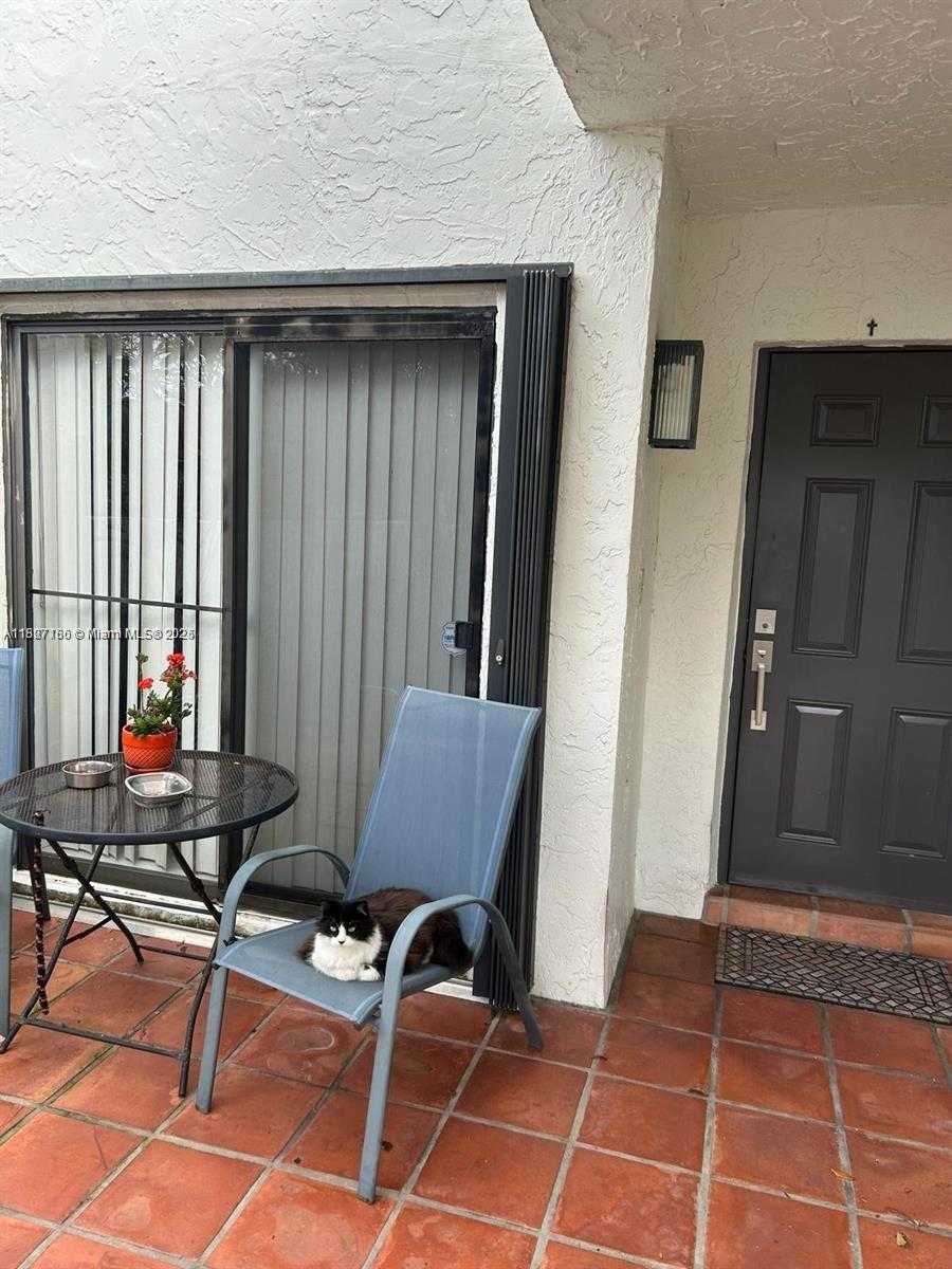 Small Image of 11335 SOUTH WEST 134TH AVE #11335, Miami Number 5