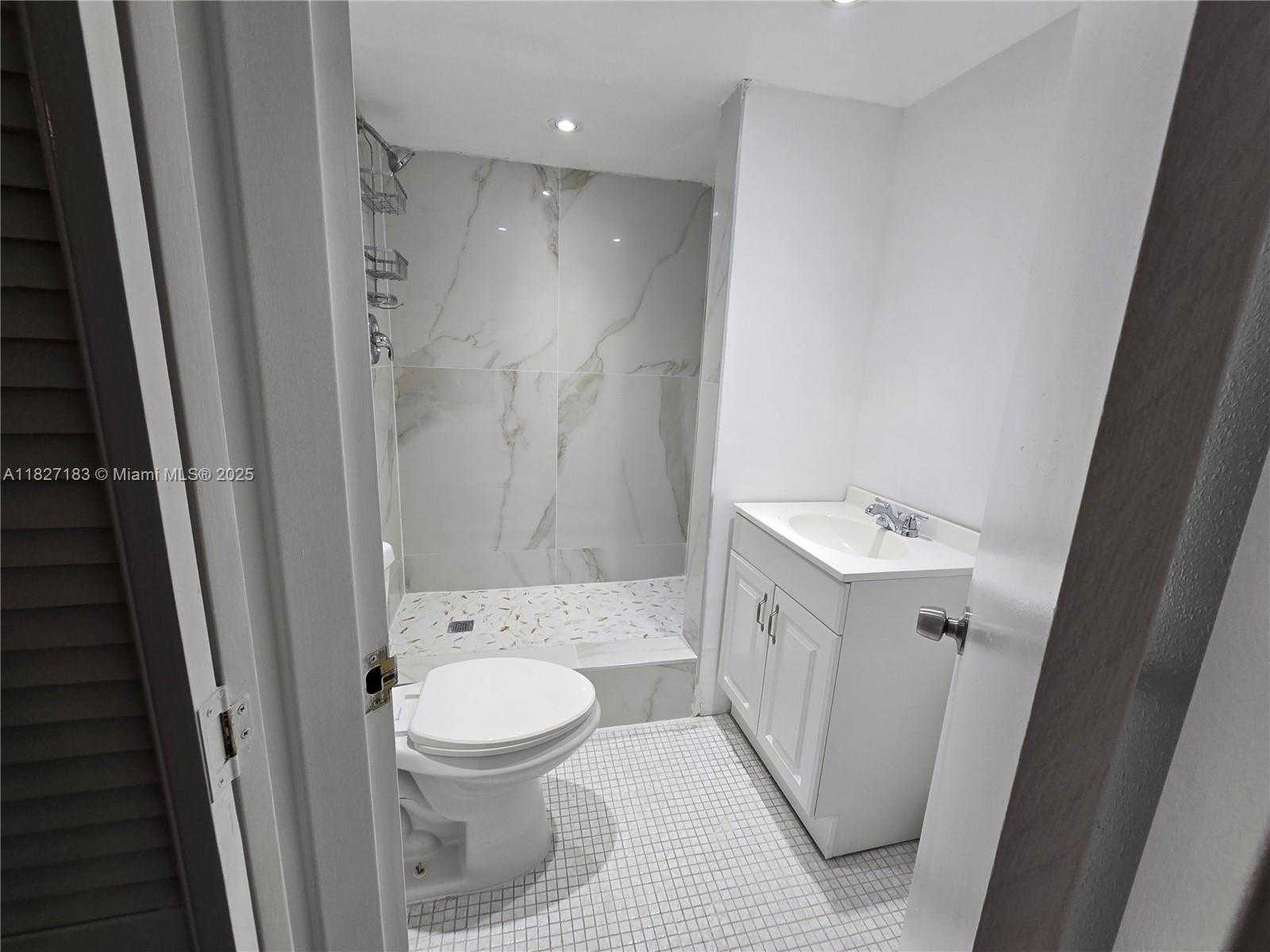 Small Image of 999 BRICKELL BAY DR #1908, Miami Number 15
