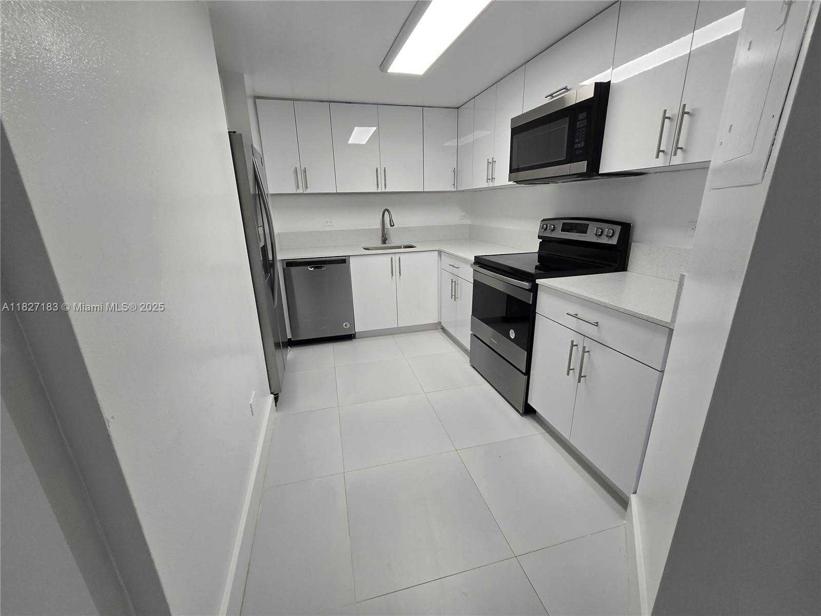 Small Image of 999 BRICKELL BAY DR #1908, Miami Number 8
