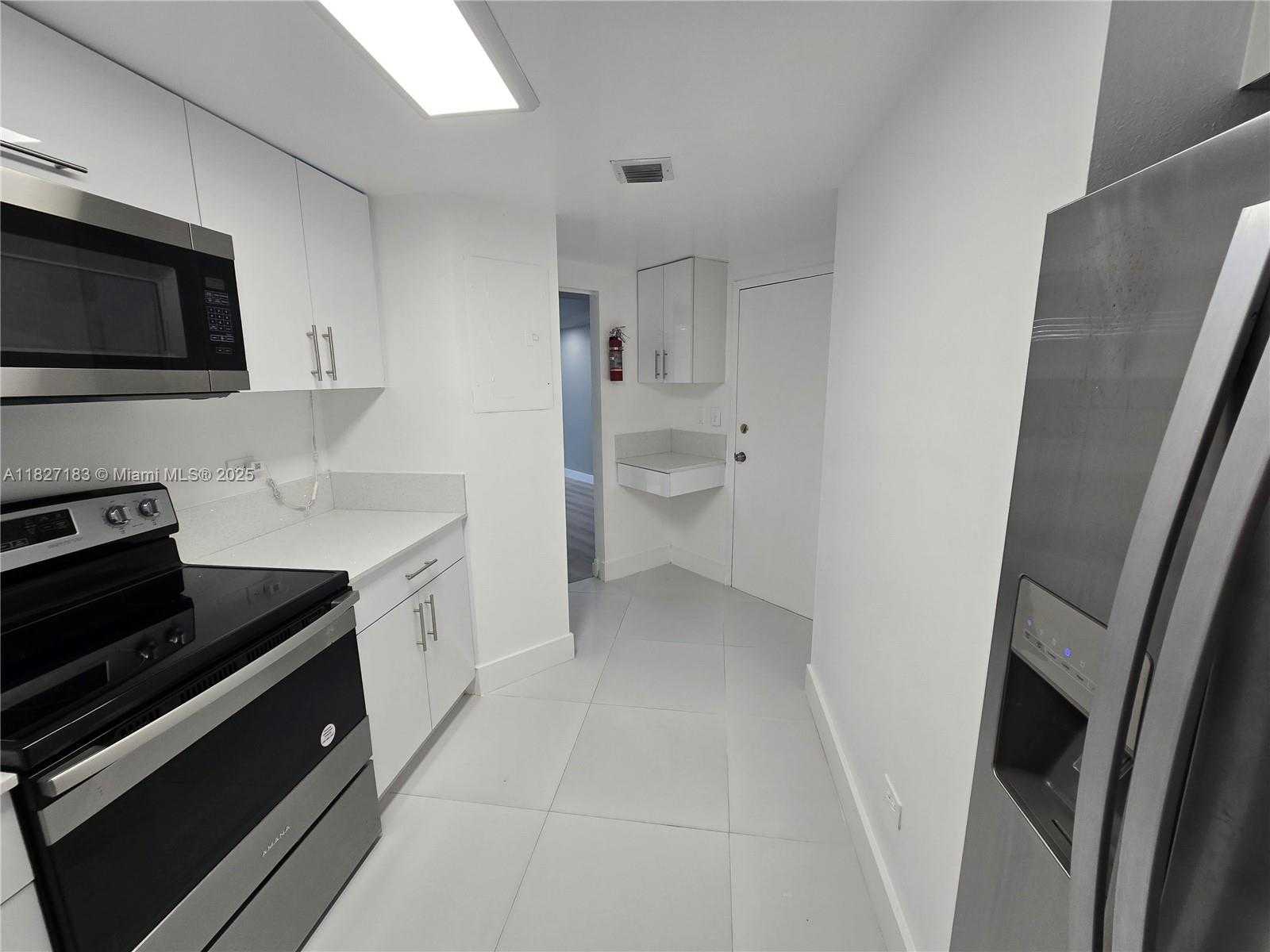 Small Image of 999 BRICKELL BAY DR #1908, Miami Number 9
