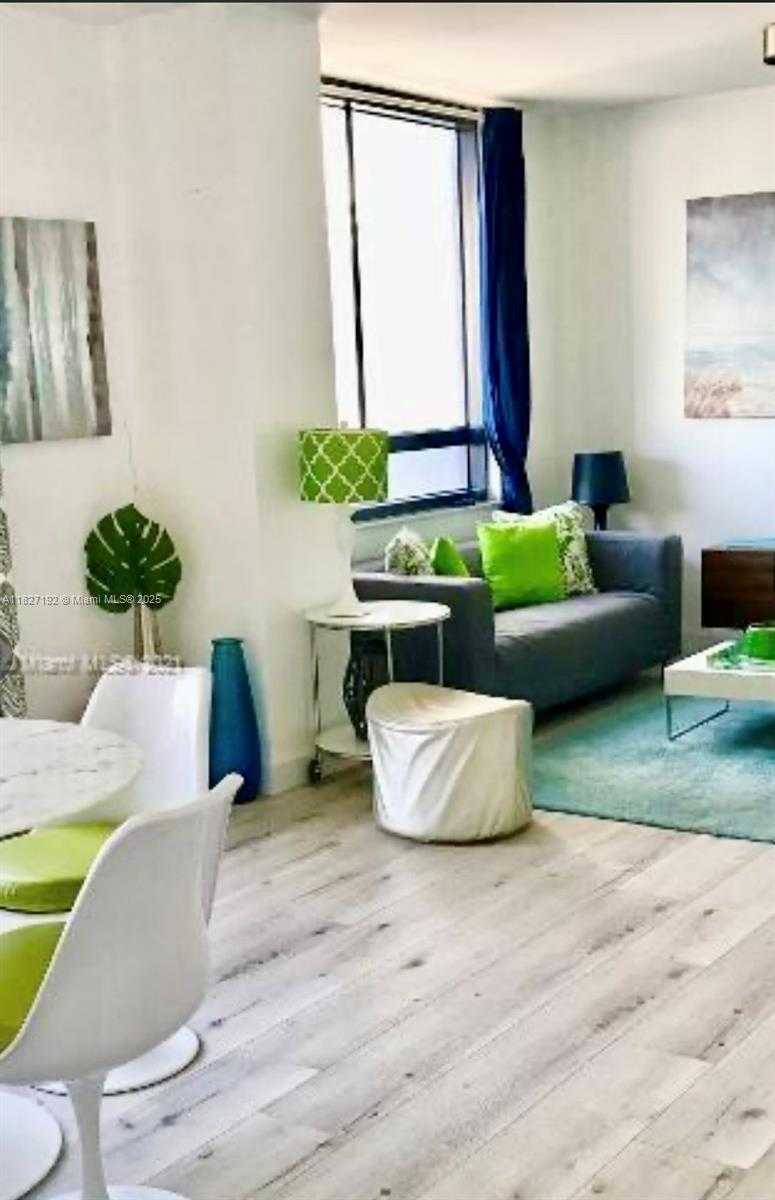Small Image of 1330 WEST AVE #1610, Miami Beach Number 3