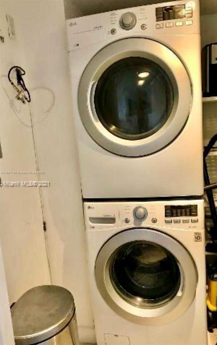 Small Image of 1330 WEST AVE #1610, Miami Beach Number 8
