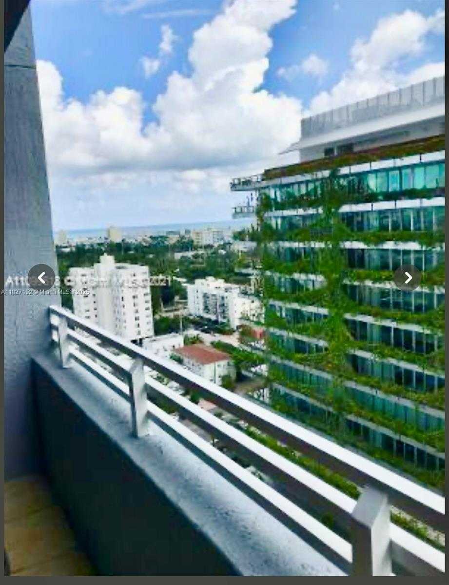 Small Image of 1330 WEST AVE #1610, Miami Beach Number 9