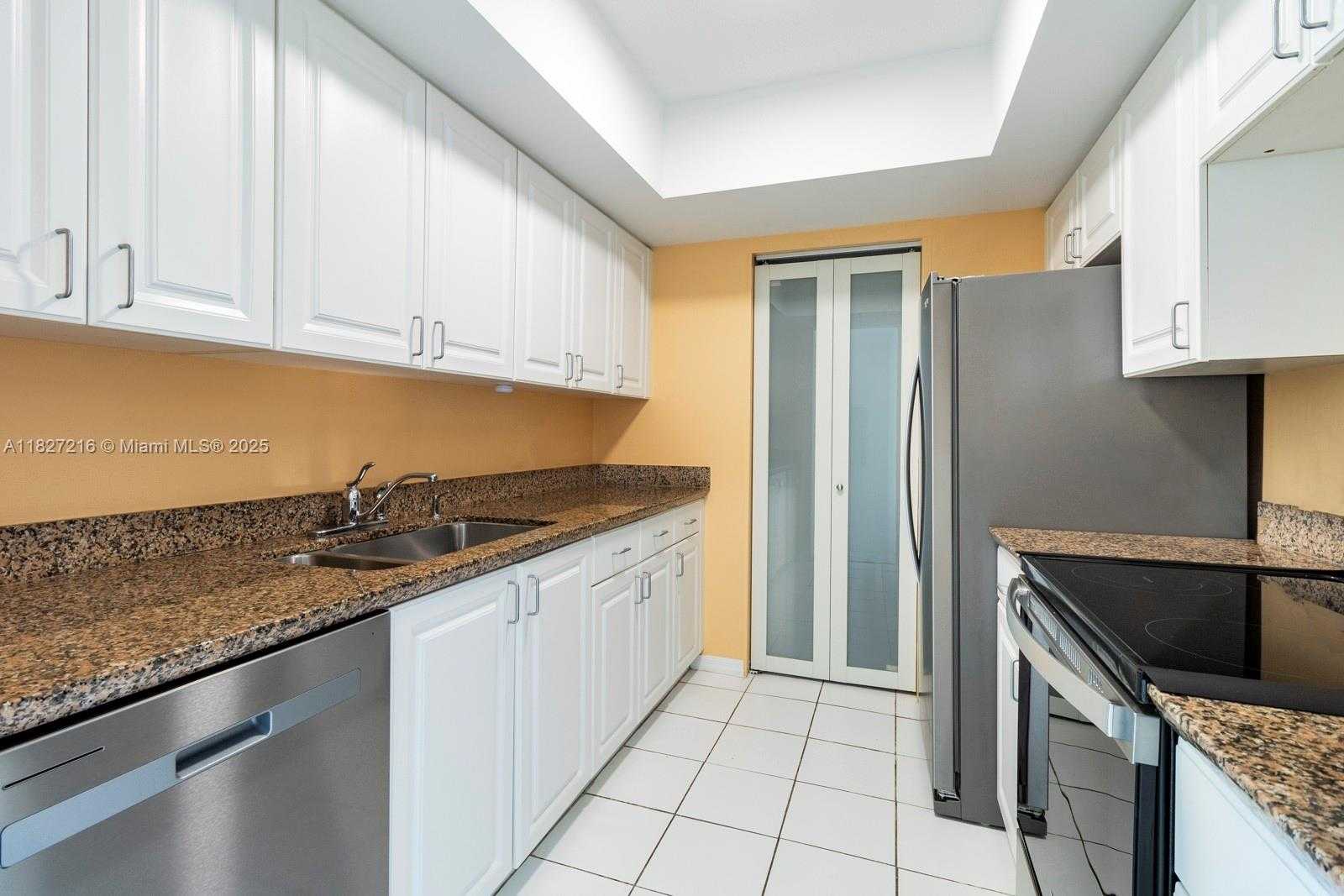 Small Image of 90 ALTON RD #1005, Miami Beach Number 14