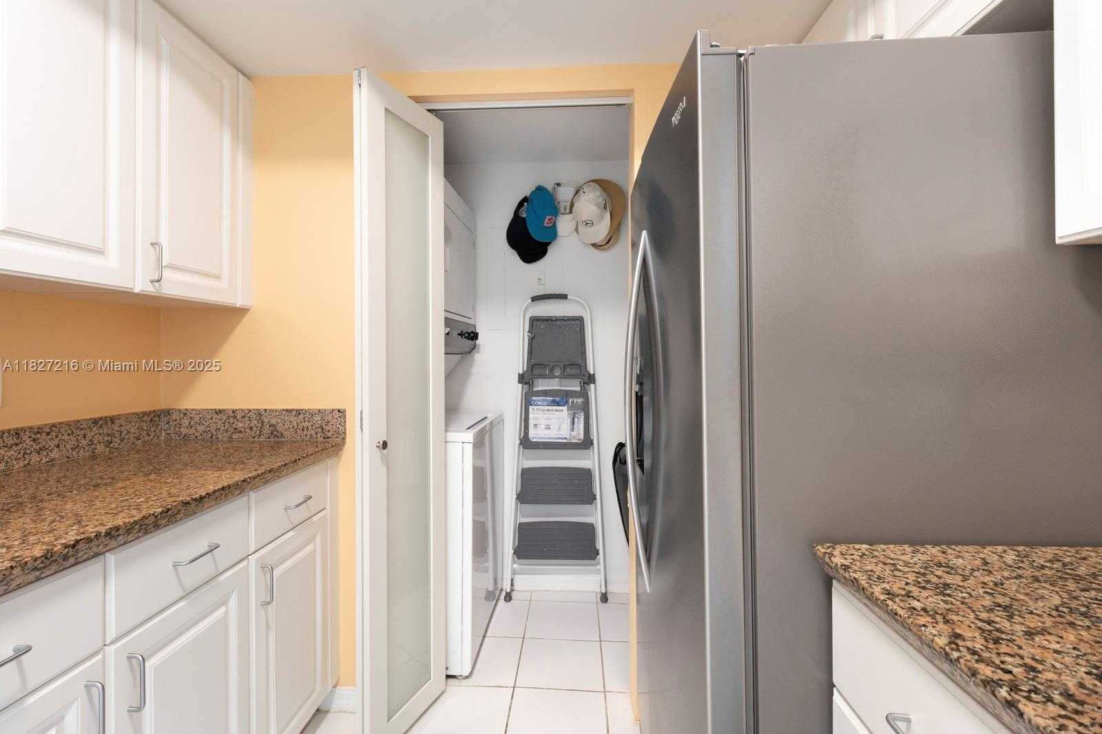 Small Image of 90 ALTON RD #1005, Miami Beach Number 15