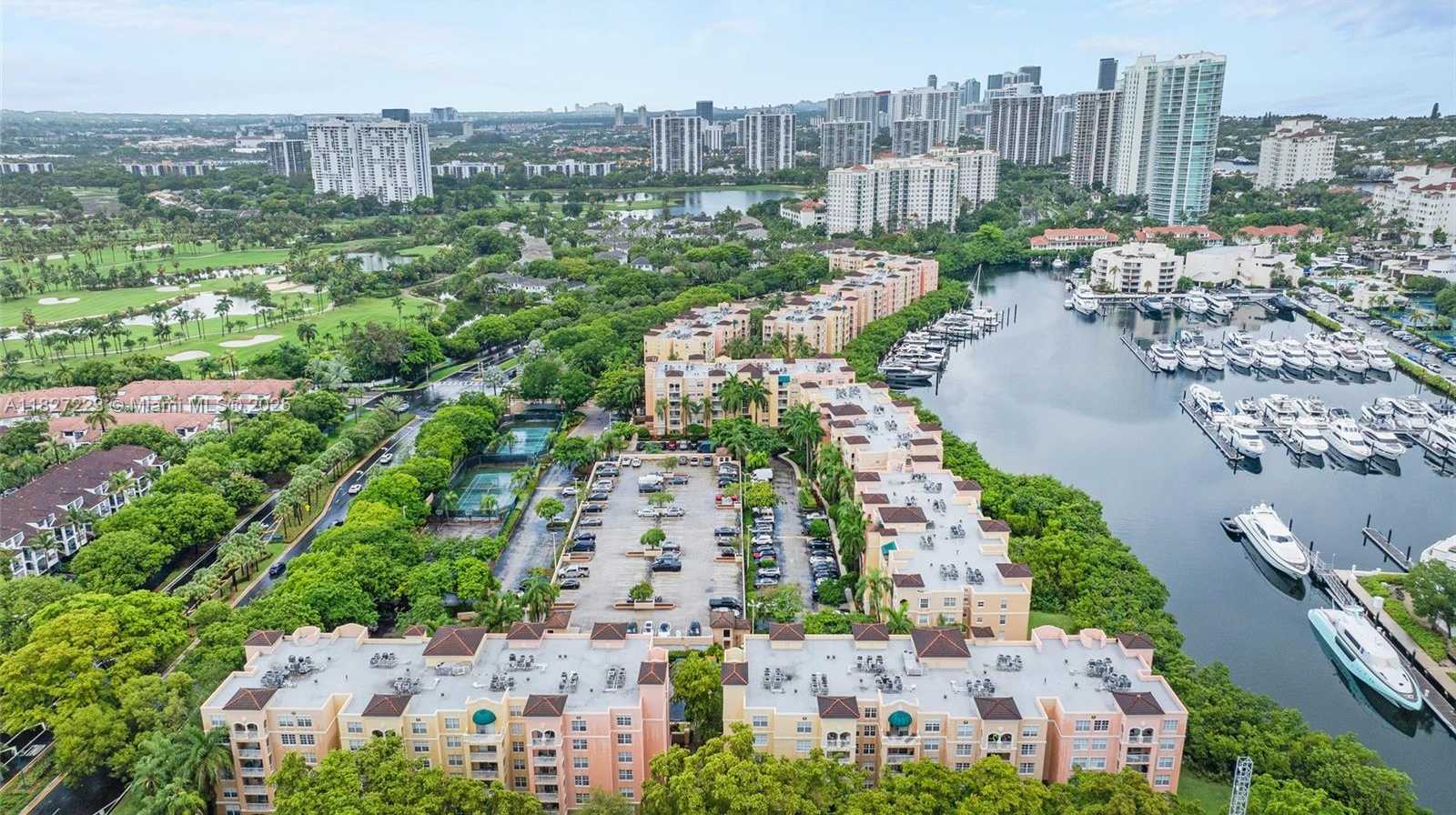 Small Image of 19701 EAST COUNTRY CLUB DR #5104, Aventura Number 20