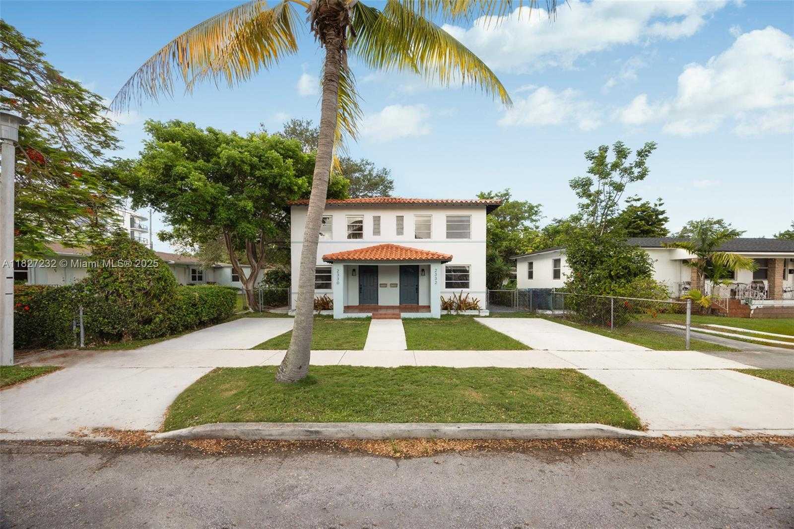 Small Image of 2332 SOUTH WEST 26TH LN, Miami Number 2