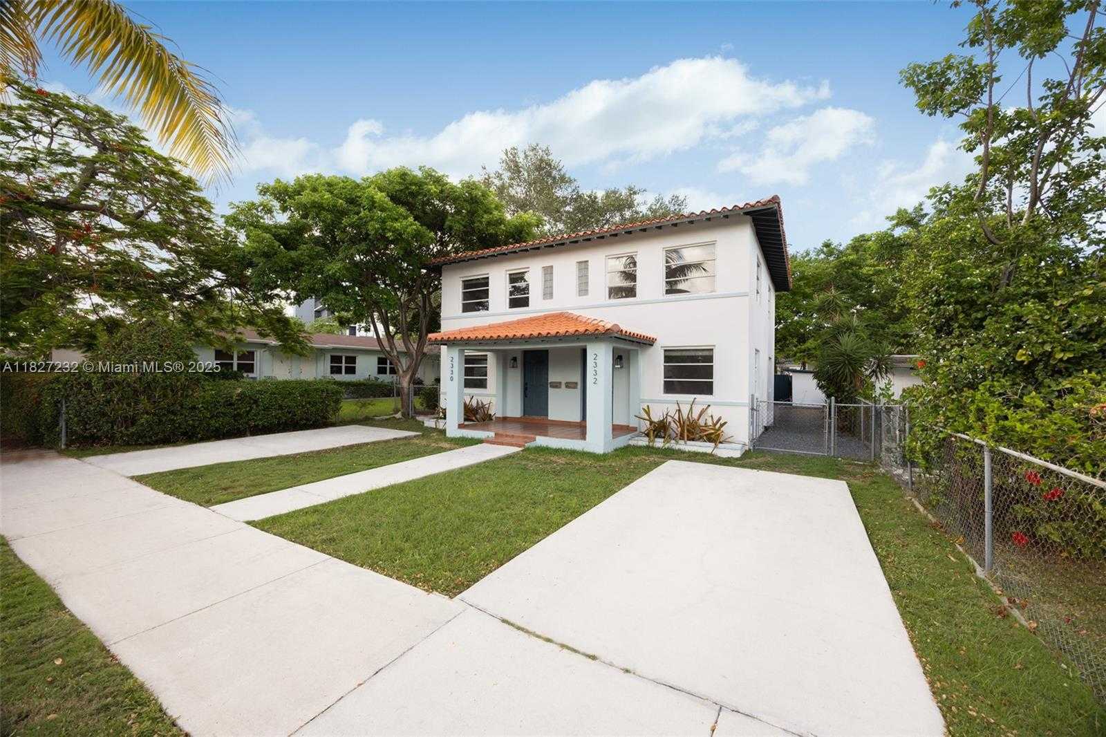 Small Image of 2332 SOUTH WEST 26TH LN, Miami Number 3