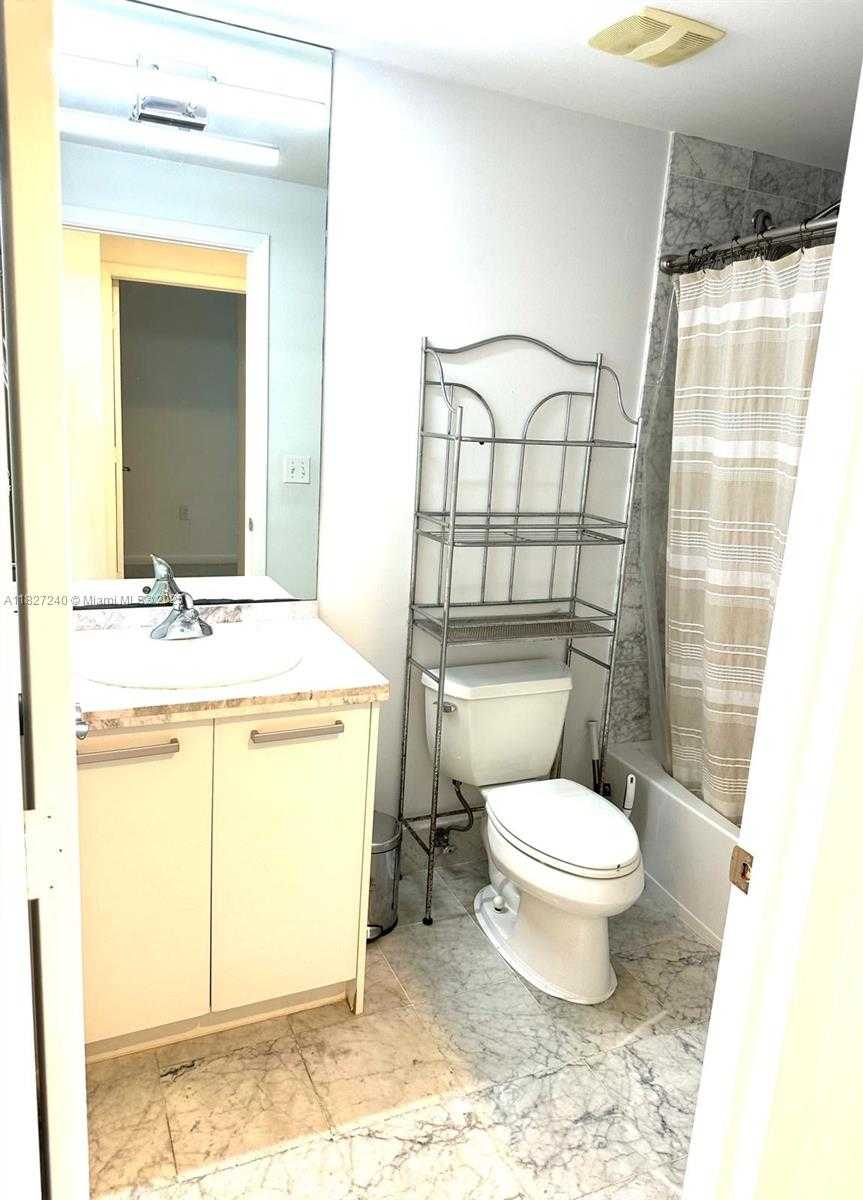 Small Image of 253 NORTH EAST 2ND ST #3903, Miami Number 14